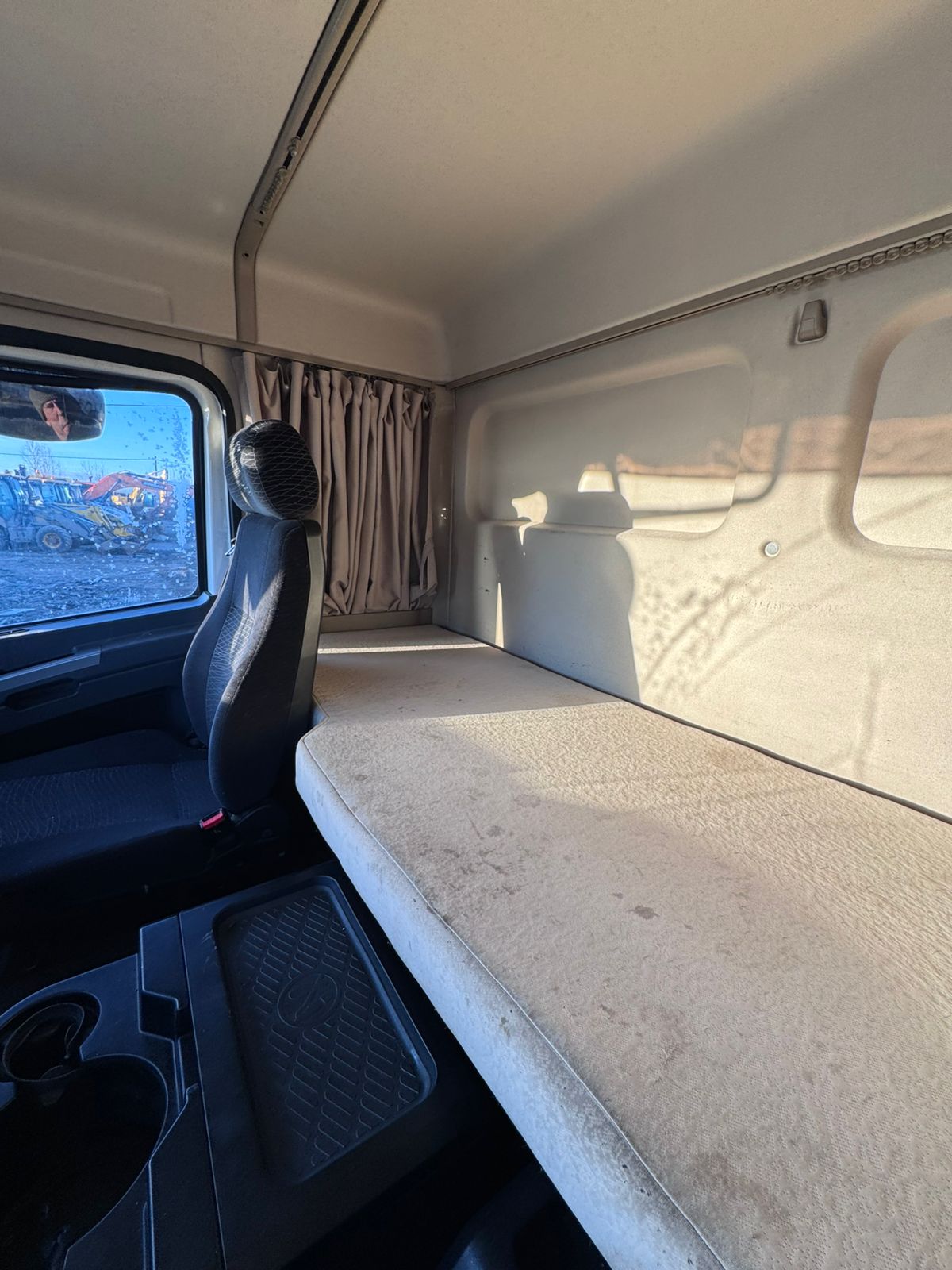 Shacman (Shaanxi) SX* 6x4 Самосвал 2022 г. - фото 13