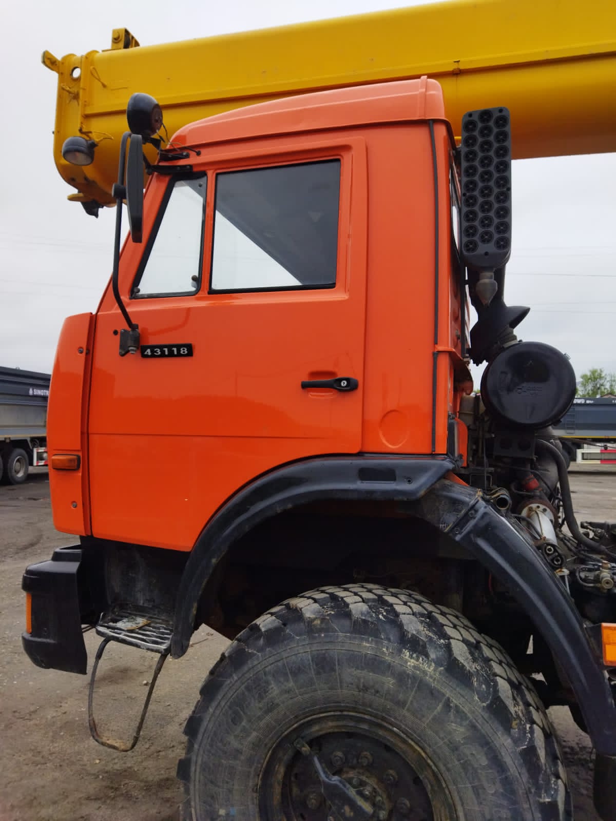 ИМЗ Автокран КС-45717К* на шасси КамАЗ 43118 6x6 Автокран 2017 г. - фото 5