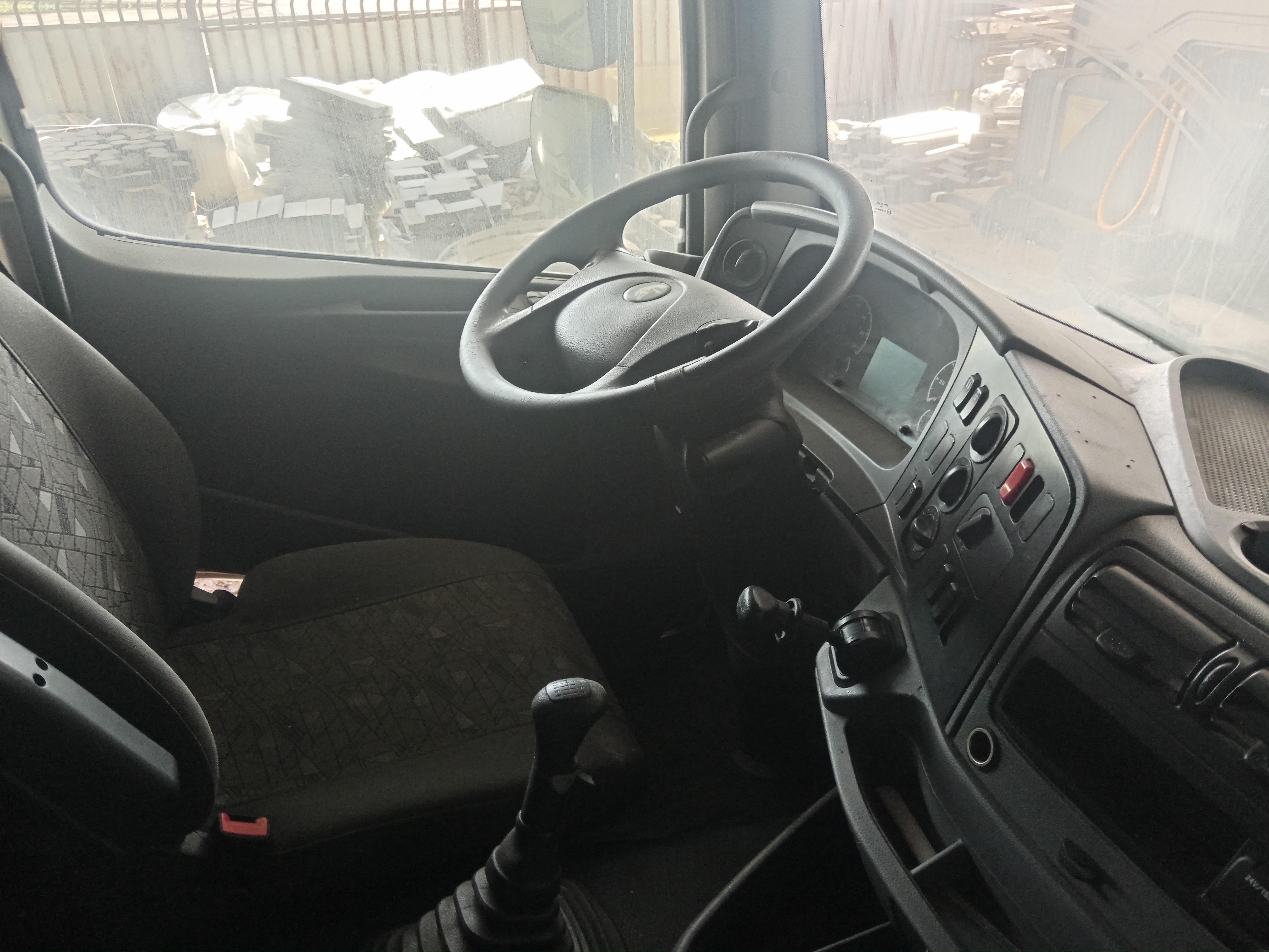 КамАЗ 5490 4x2 Седельный тягач 2017 г. - фото 9