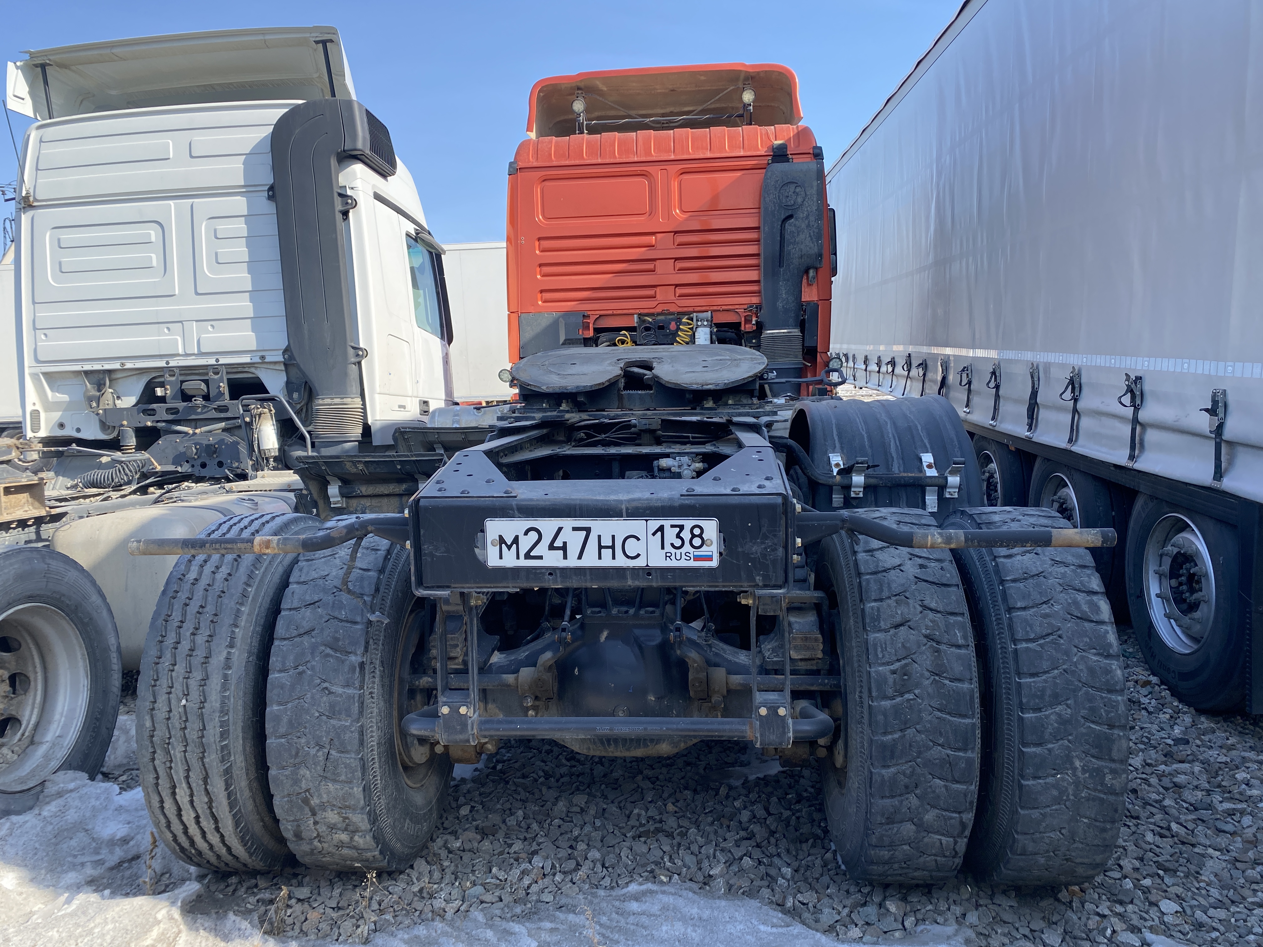 Shacman (Shaanxi) SX* 6x6 Седельный тягач 2022 г. - фото 5