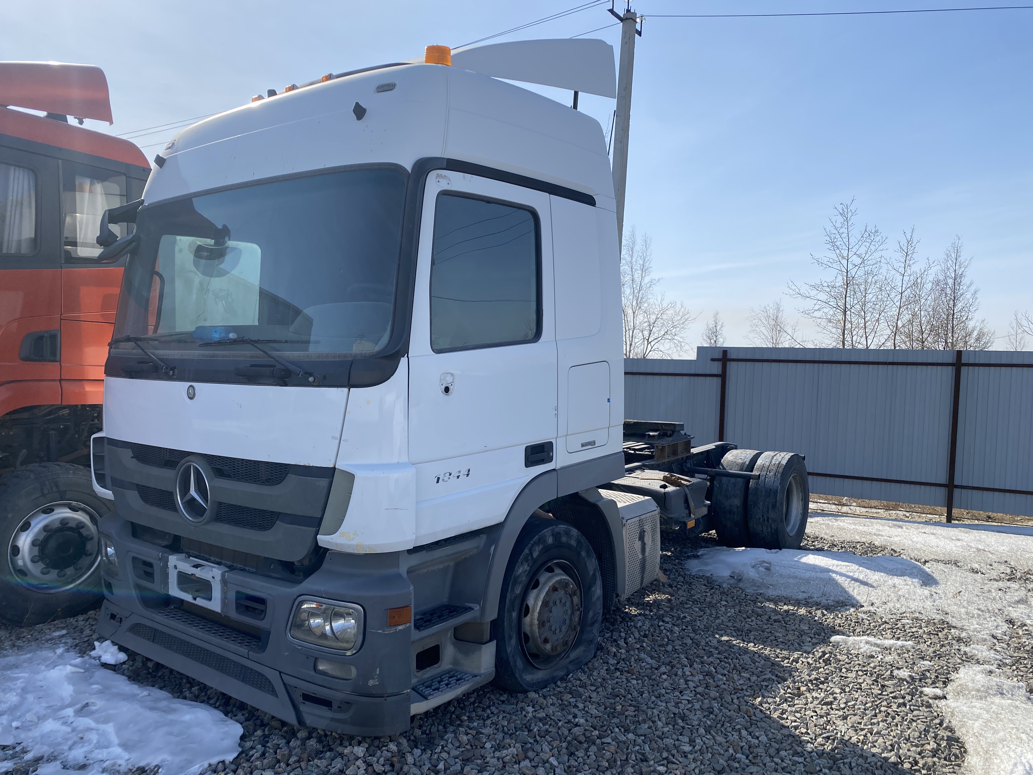 Mercedes-Benz ACTROS 4x2 Седельный тягач 2018 г. - фото 2
