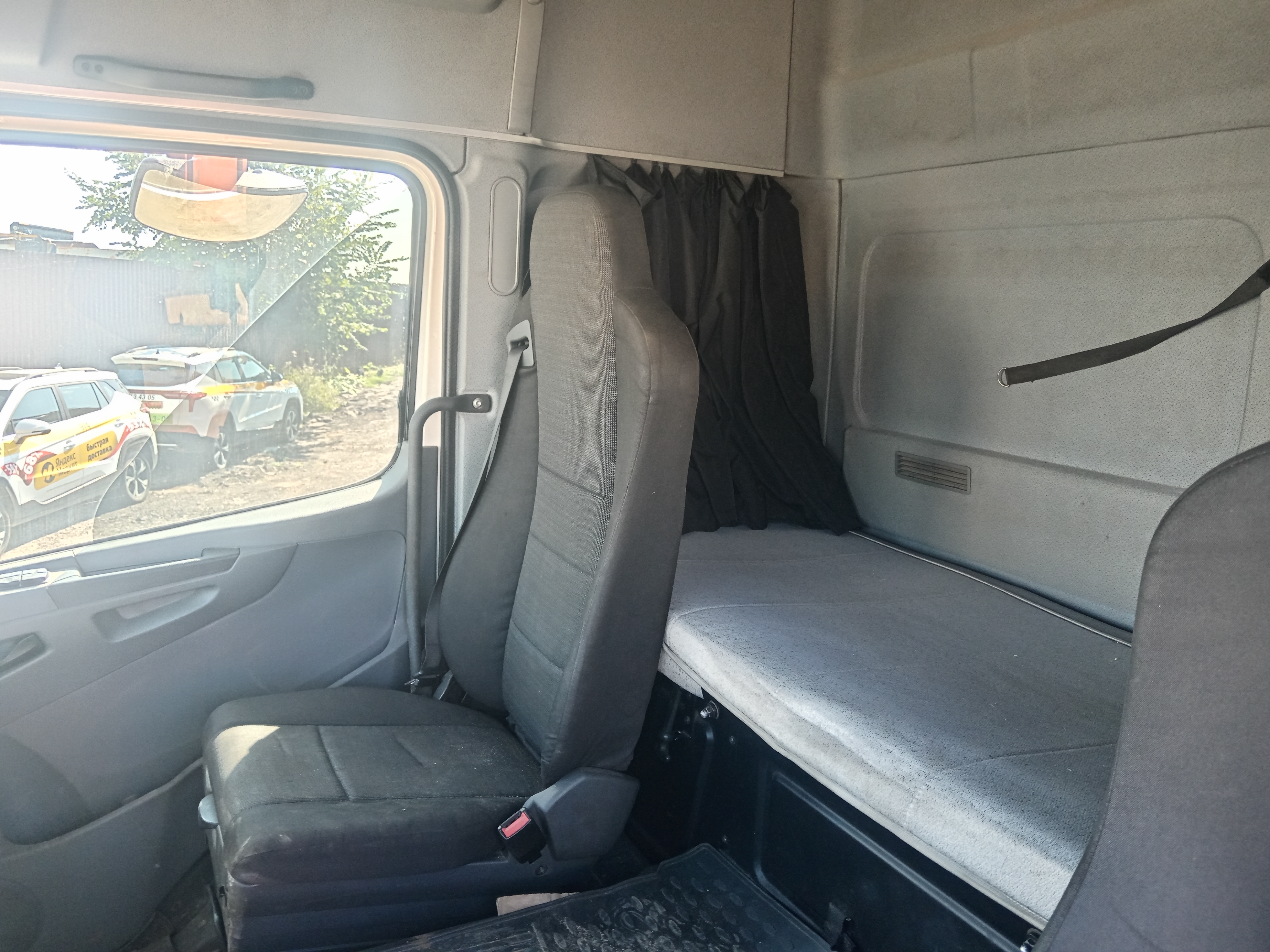 КамАЗ 5490 4x2 Седельный тягач 2017 г. - фото 15