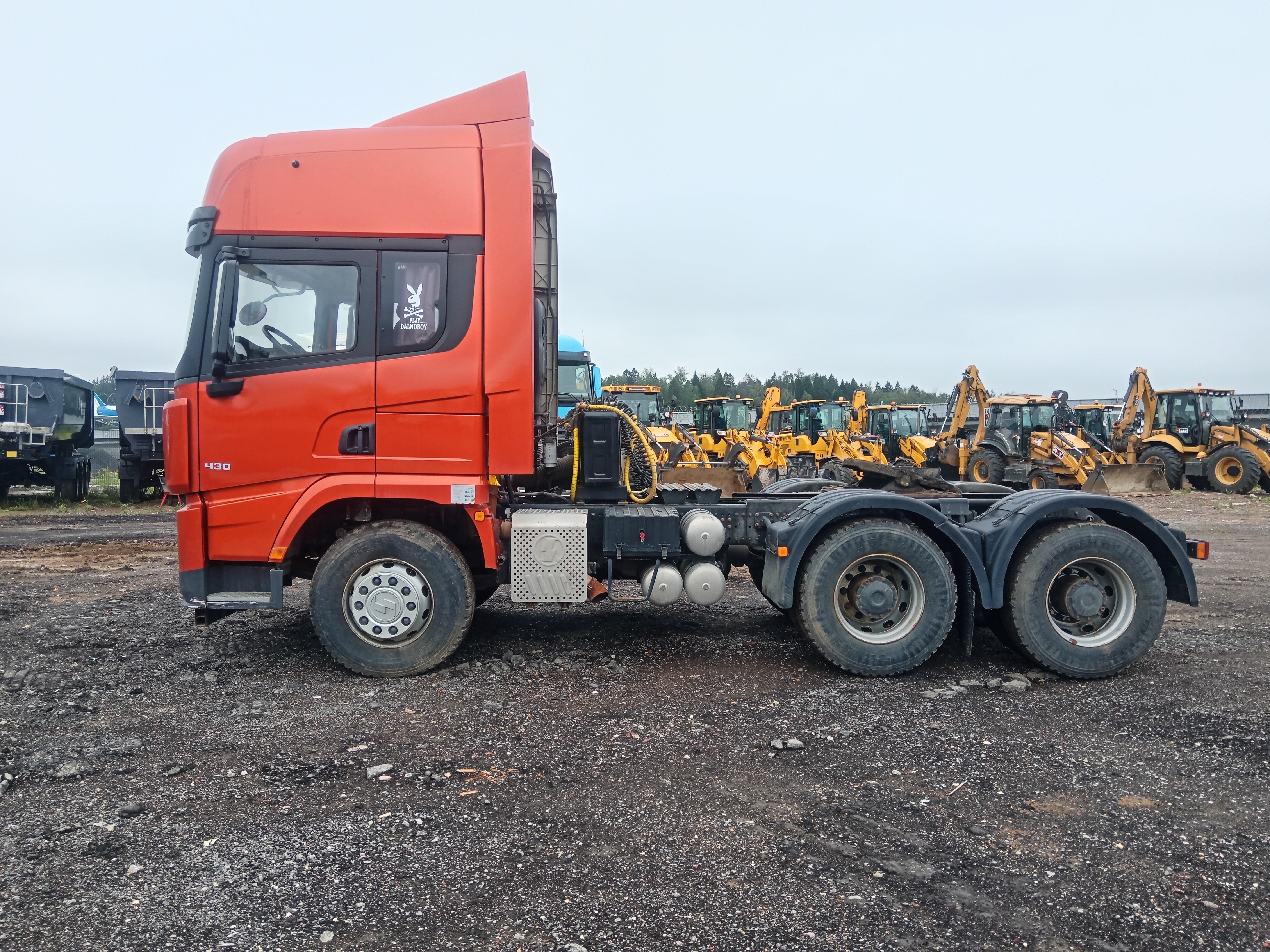 Shacman (Shaanxi) SX* 6x4 Седельный тягач 2022 г. - фото 11