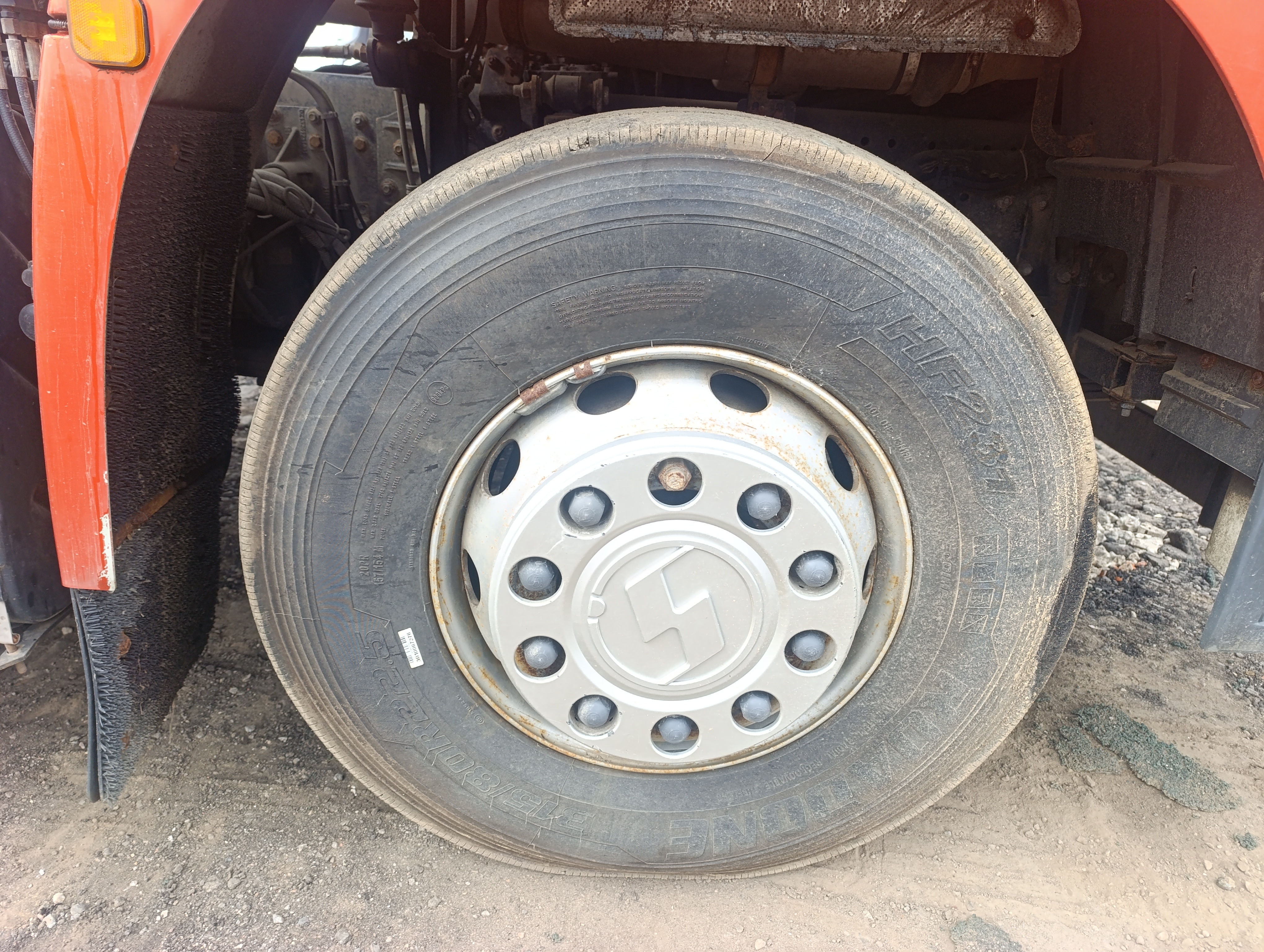 Shacman (Shaanxi) SX* 6x4 Седельный тягач 2022 г. - фото 12