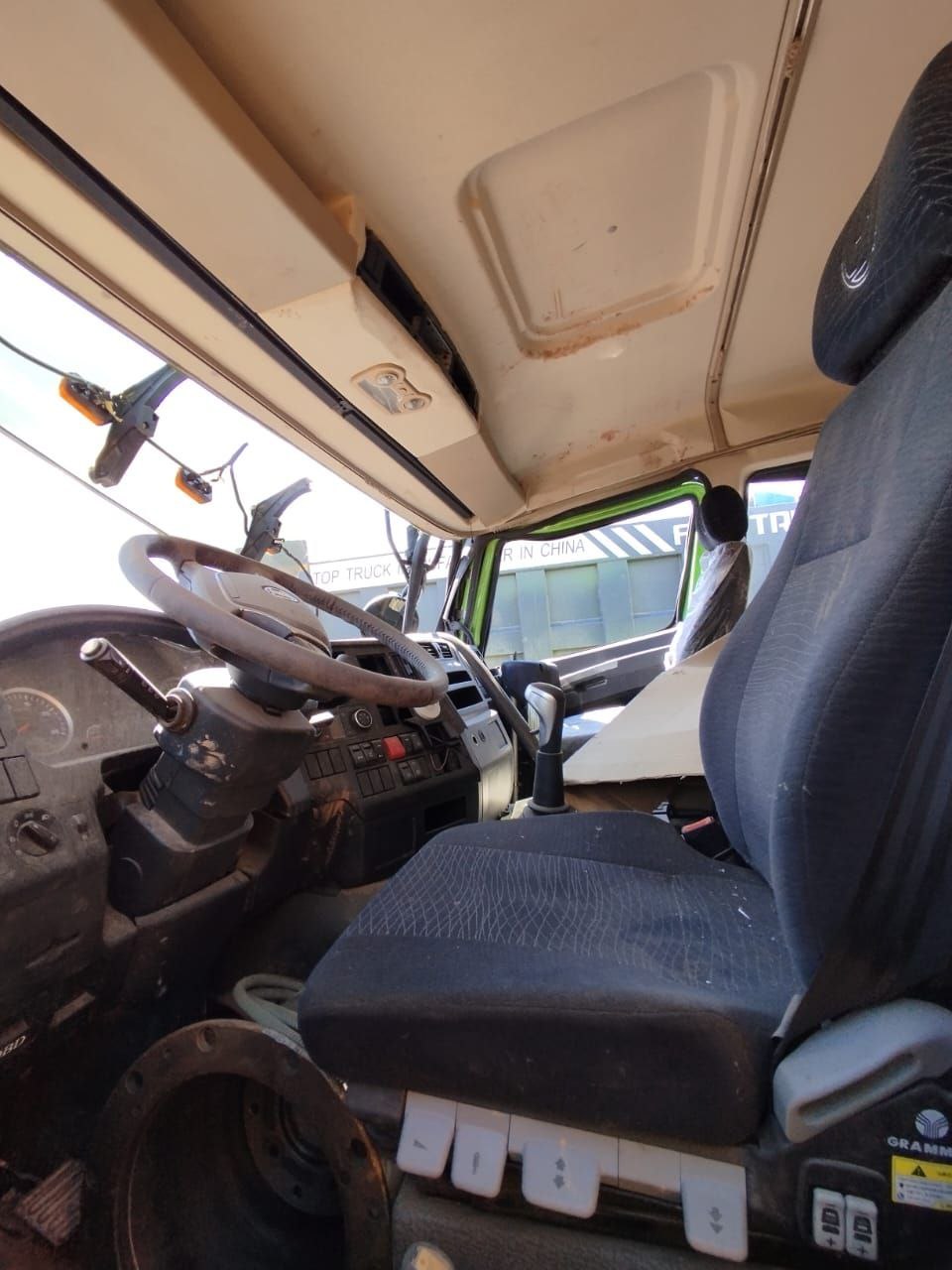 Shacman (Shaanxi) SX* 8x4 Самосвал 2022 г. - фото 5