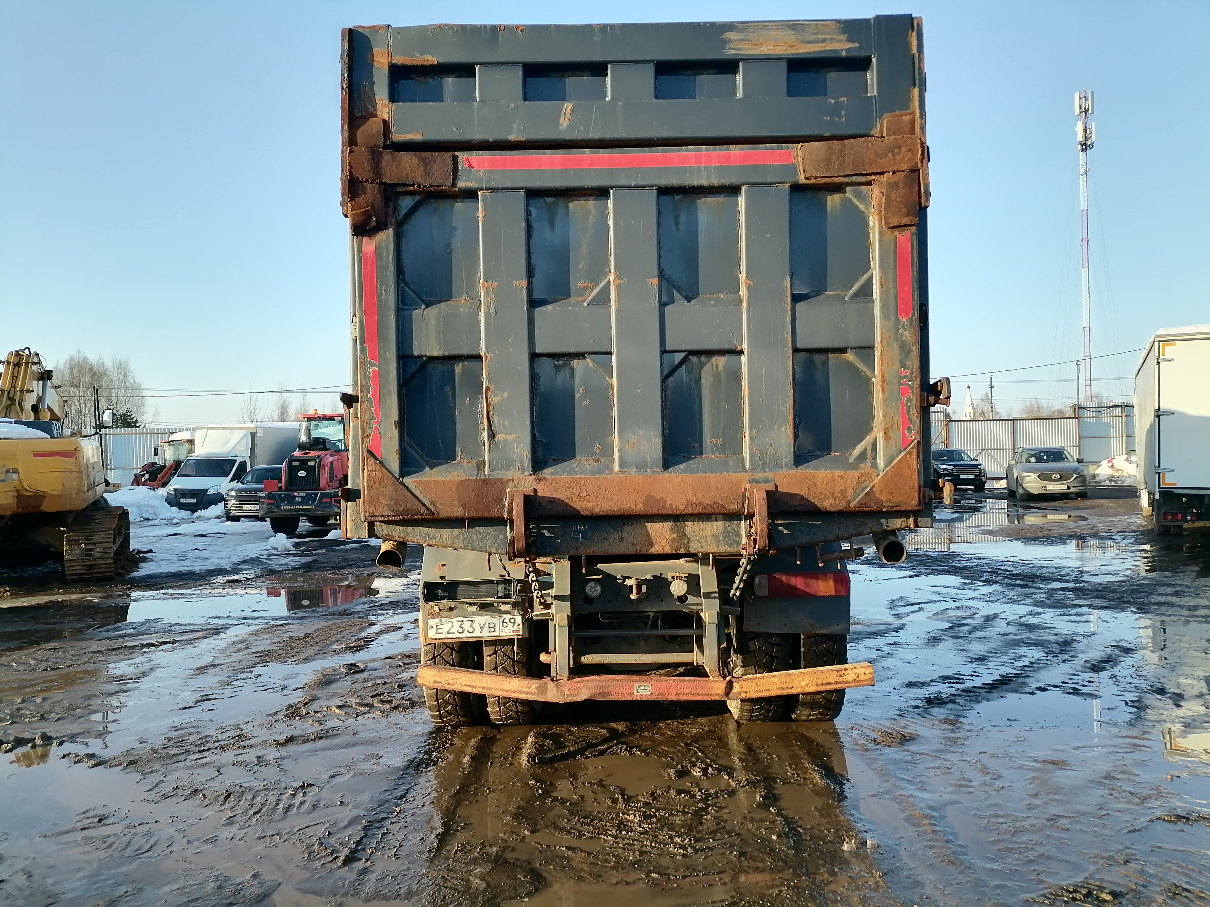 Howo ZZ* 8x4 Самосвал 2022 г. - фото 8