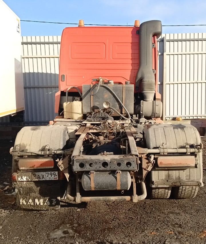 КамАЗ 5490 4x2 Седельный тягач 2017 г. - фото 4