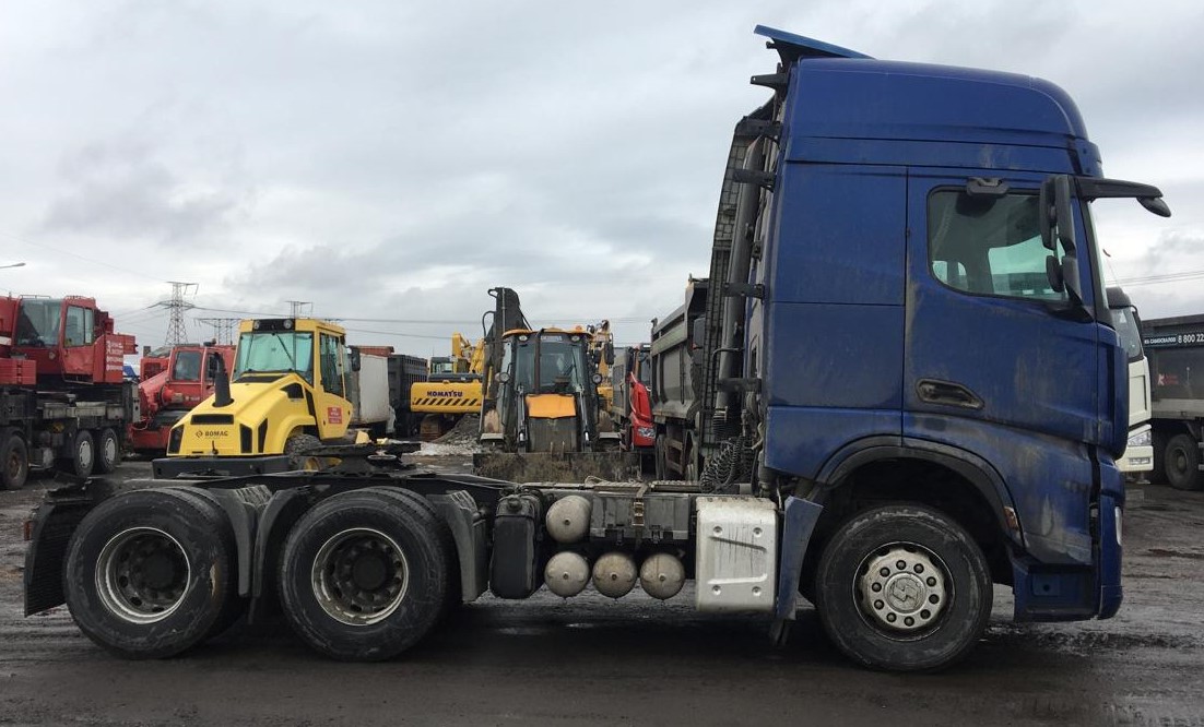 Shacman (Shaanxi) SX* 6x4 Седельный тягач 2022 г. - фото 2