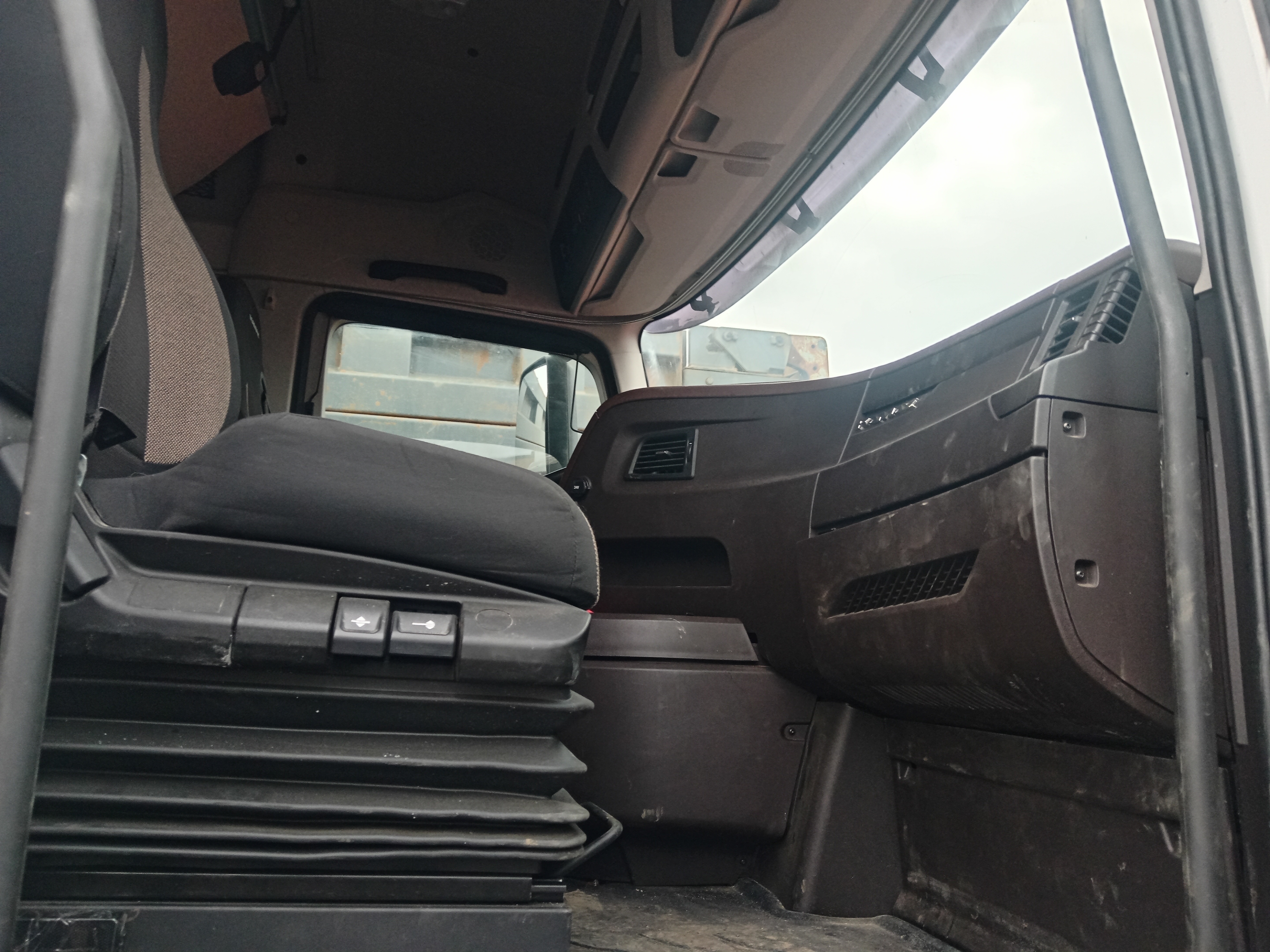 КамАЗ 54901 4x2 Седельный тягач 2023 г. - фото 7