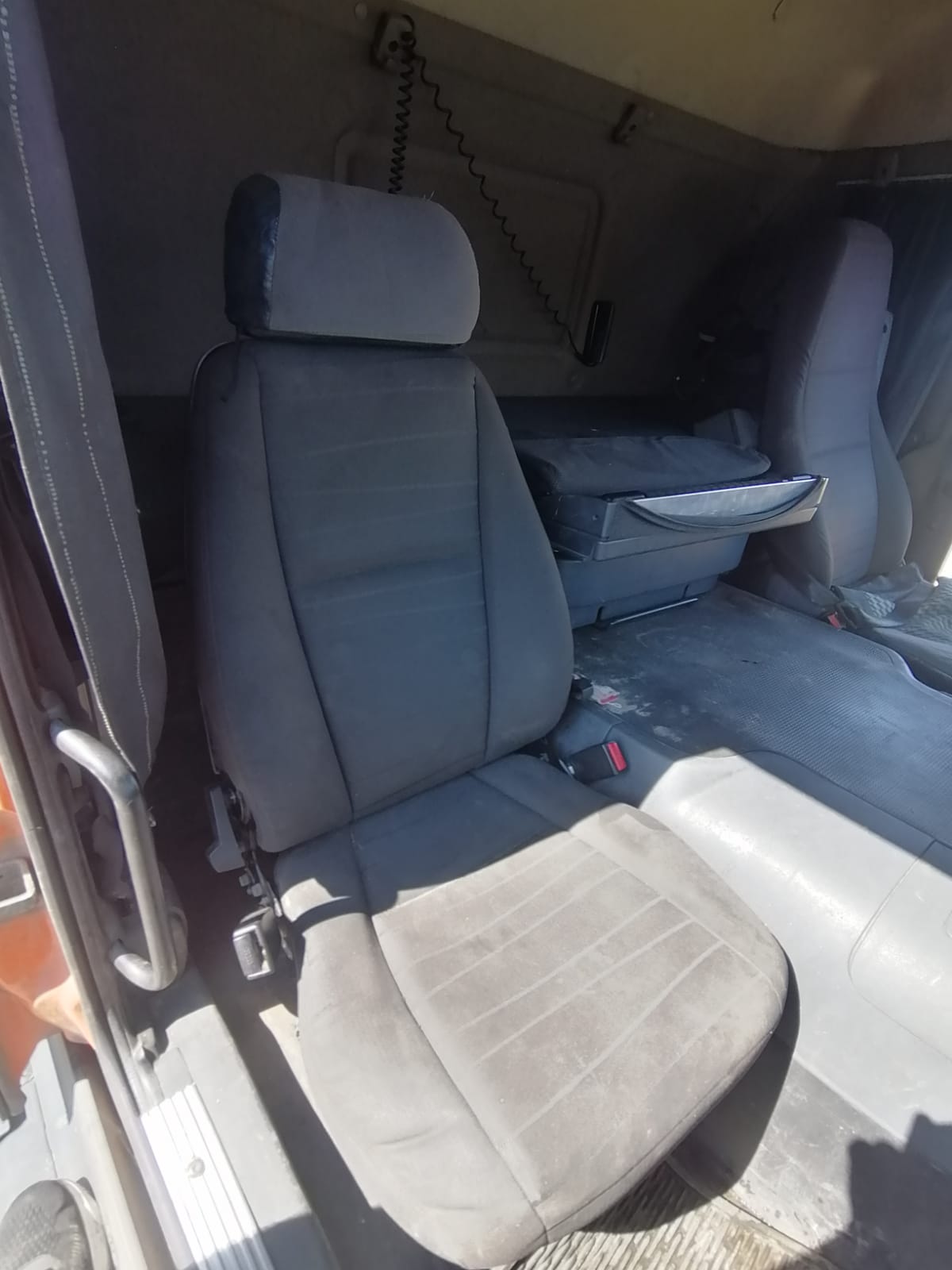 Scania P 6x4 Седельный тягач 2014 г. - фото 14