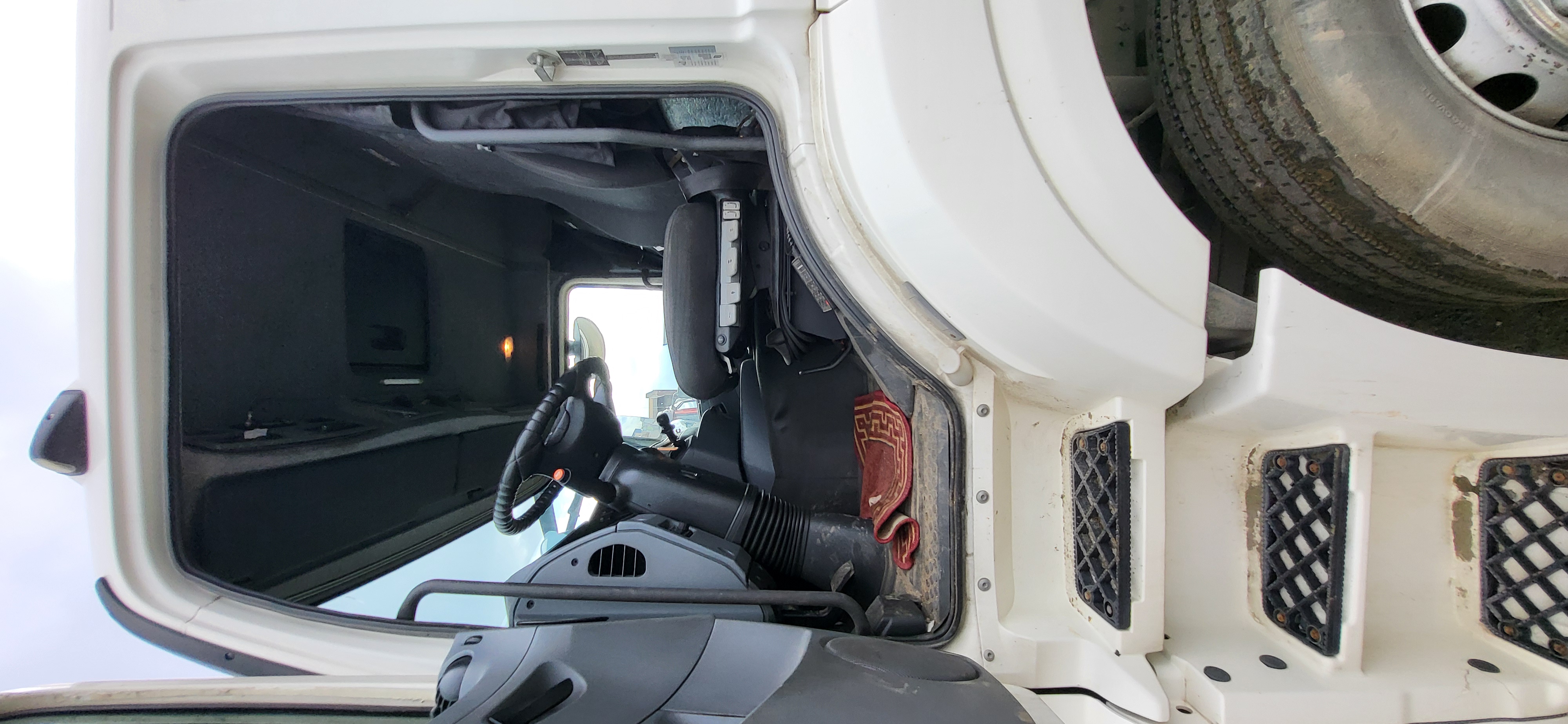 КамАЗ 65206 6x4 Седельный тягач 2020 г. - фото 11