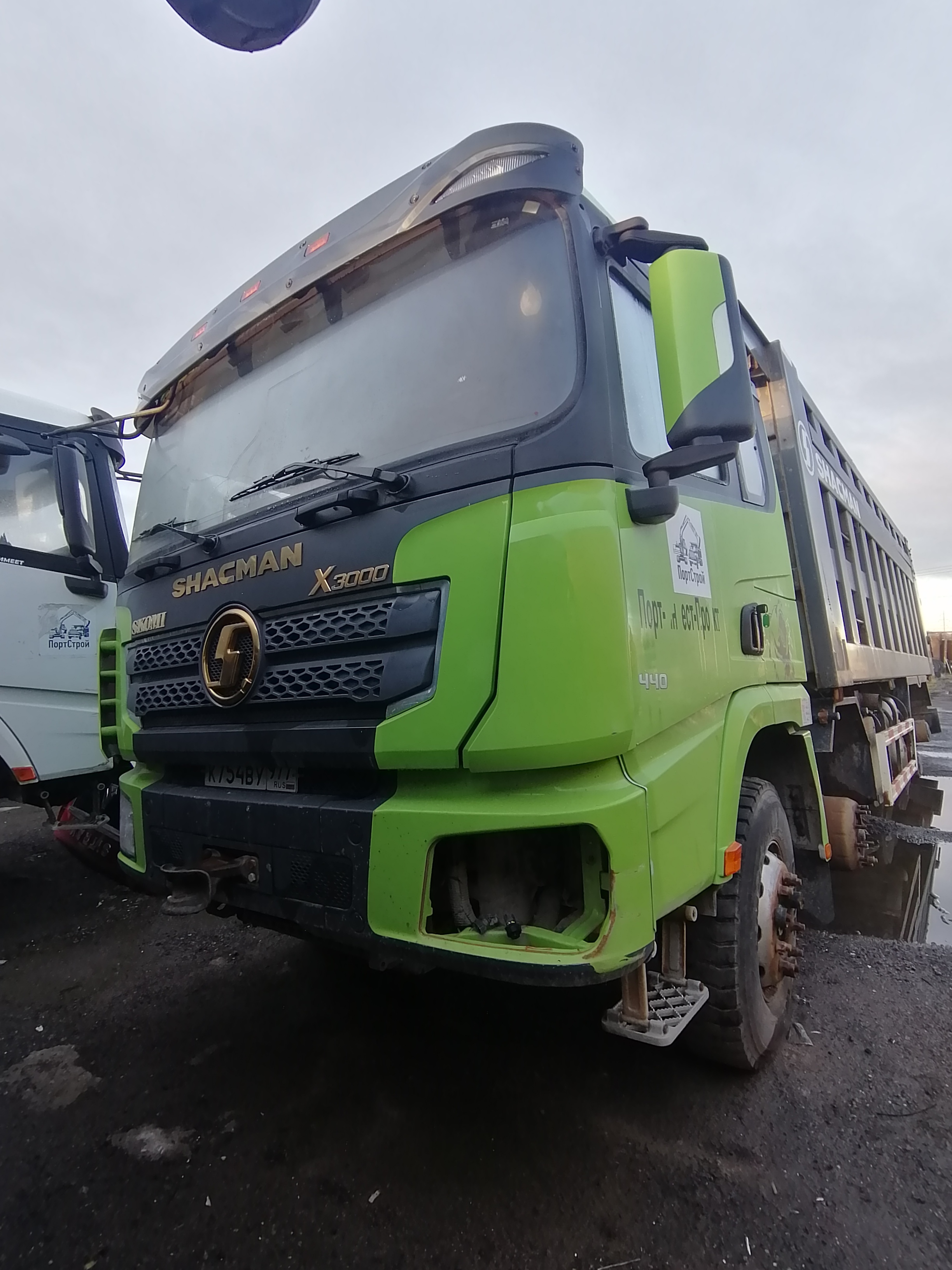 Shacman (Shaanxi) SX* 8x4 Самосвал 2022 г.