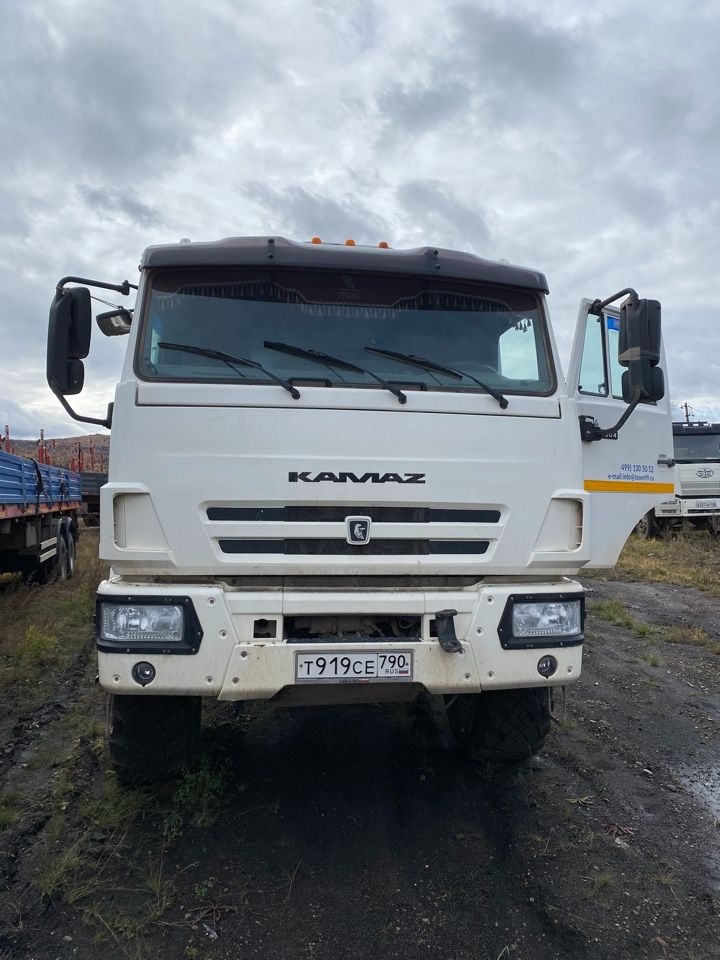КамАЗ 53504 6x6 Седельный тягач 2022 г.
