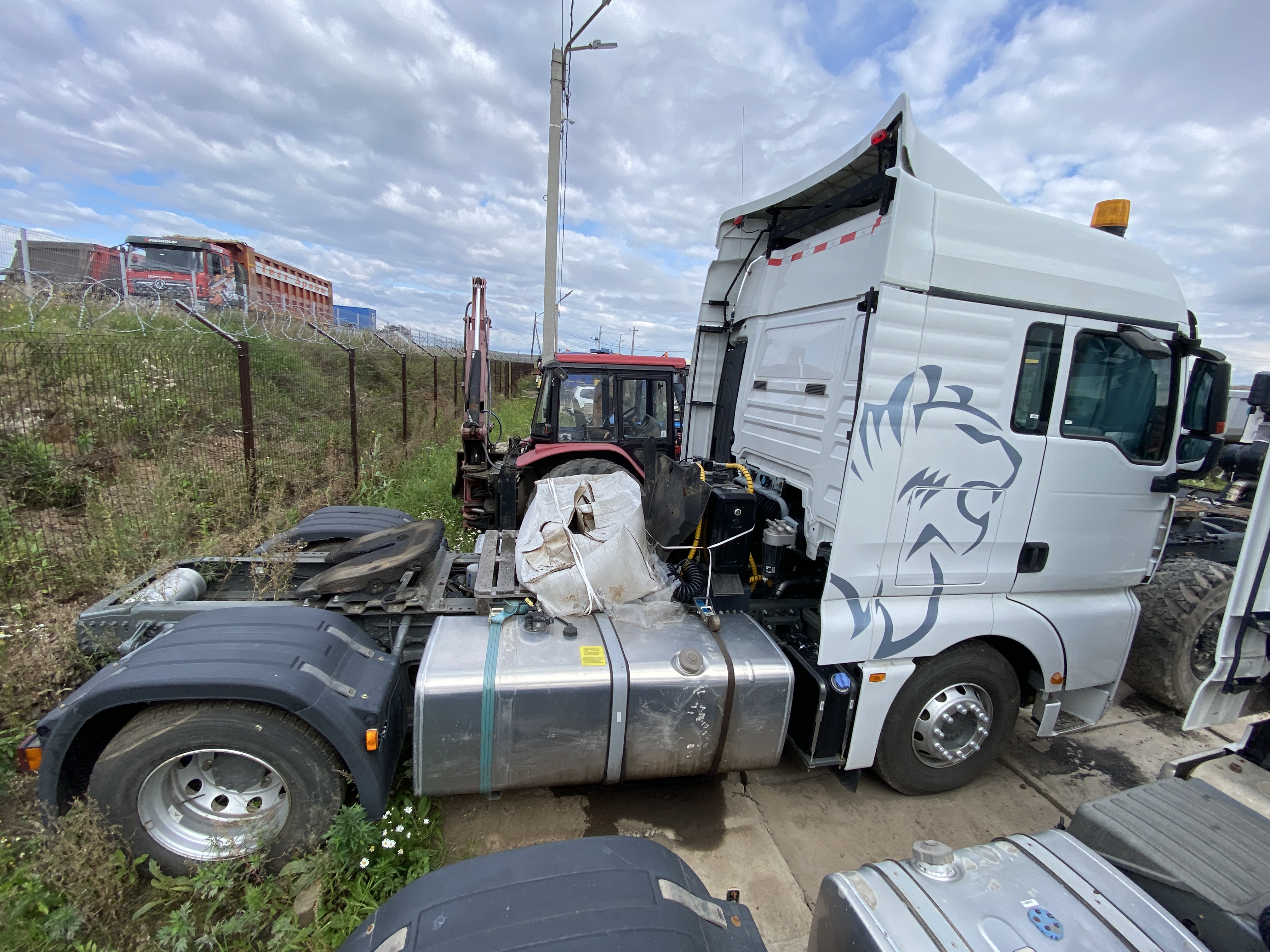 SITRAK C7H 4x2 Седельный тягач 2023 г. - фото 4