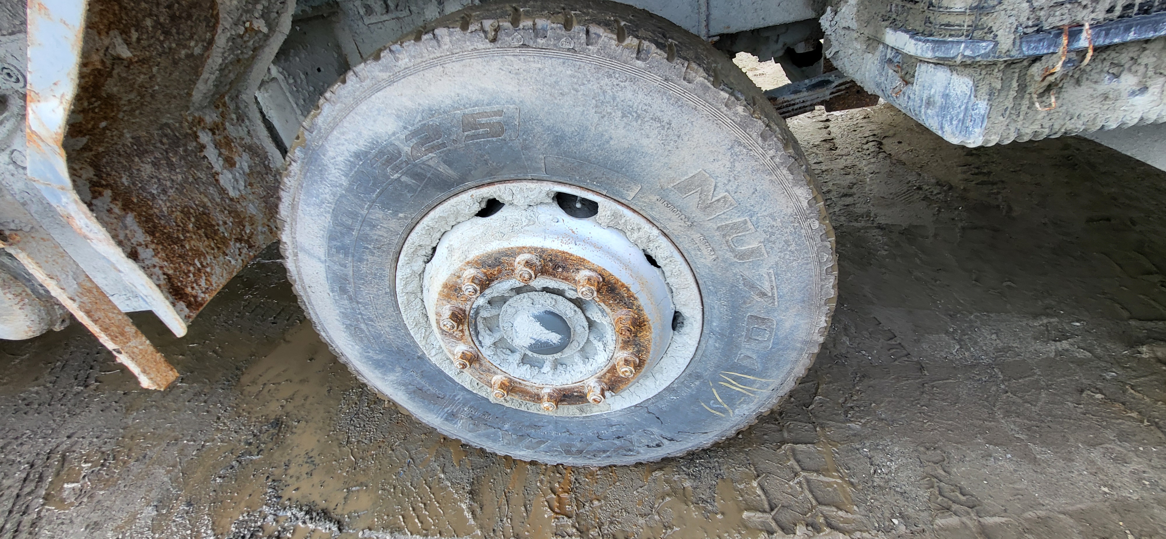 Howo ZZ* 8x4 Самосвал 2022 г. - фото 10