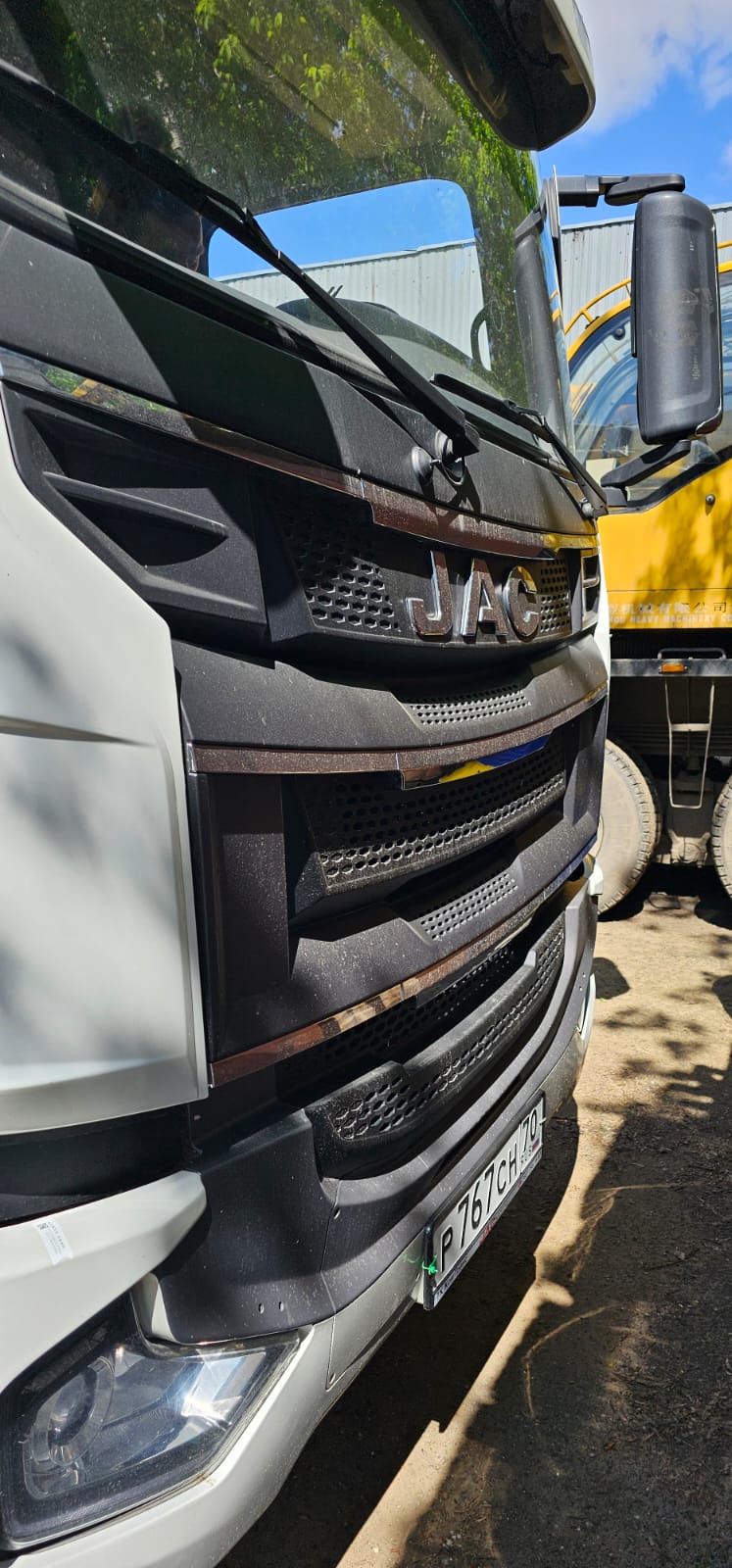 АВМАТЕХ 3395* на шасси JAC N200 6x2 Изотермический/рефрижератор 2023 г.