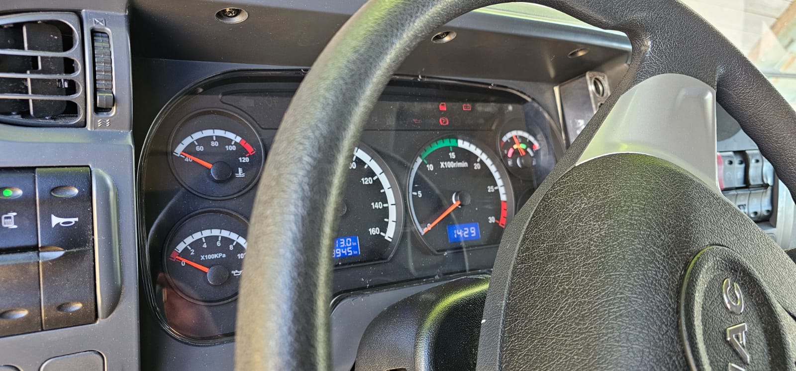 АВМАТЕХ 3395* на шасси JAC N200 6x2 Изотермический/рефрижератор 2023 г. - фото 15