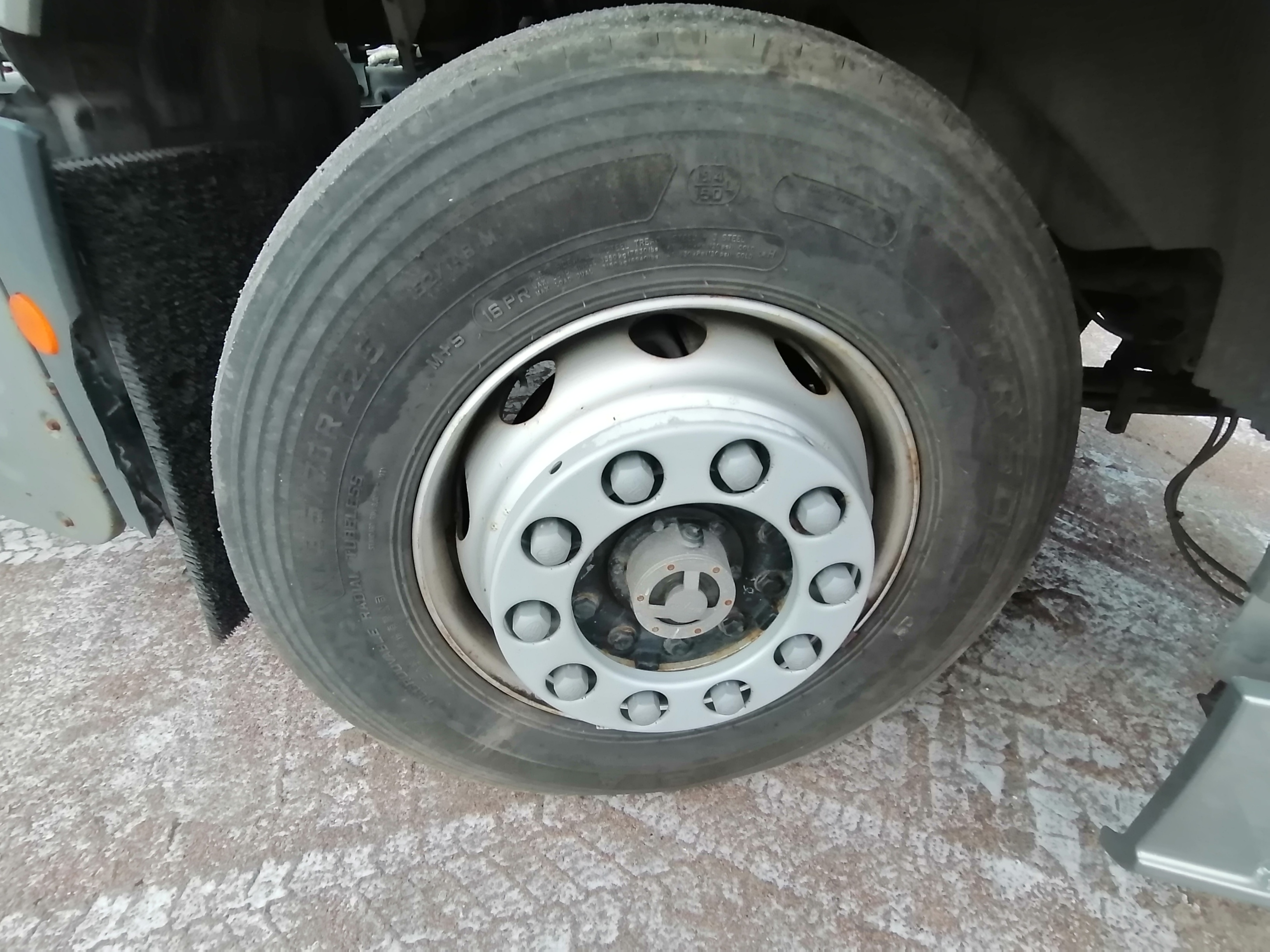 FAW JH6 4x2 Седельный тягач 2023 г. - фото 15