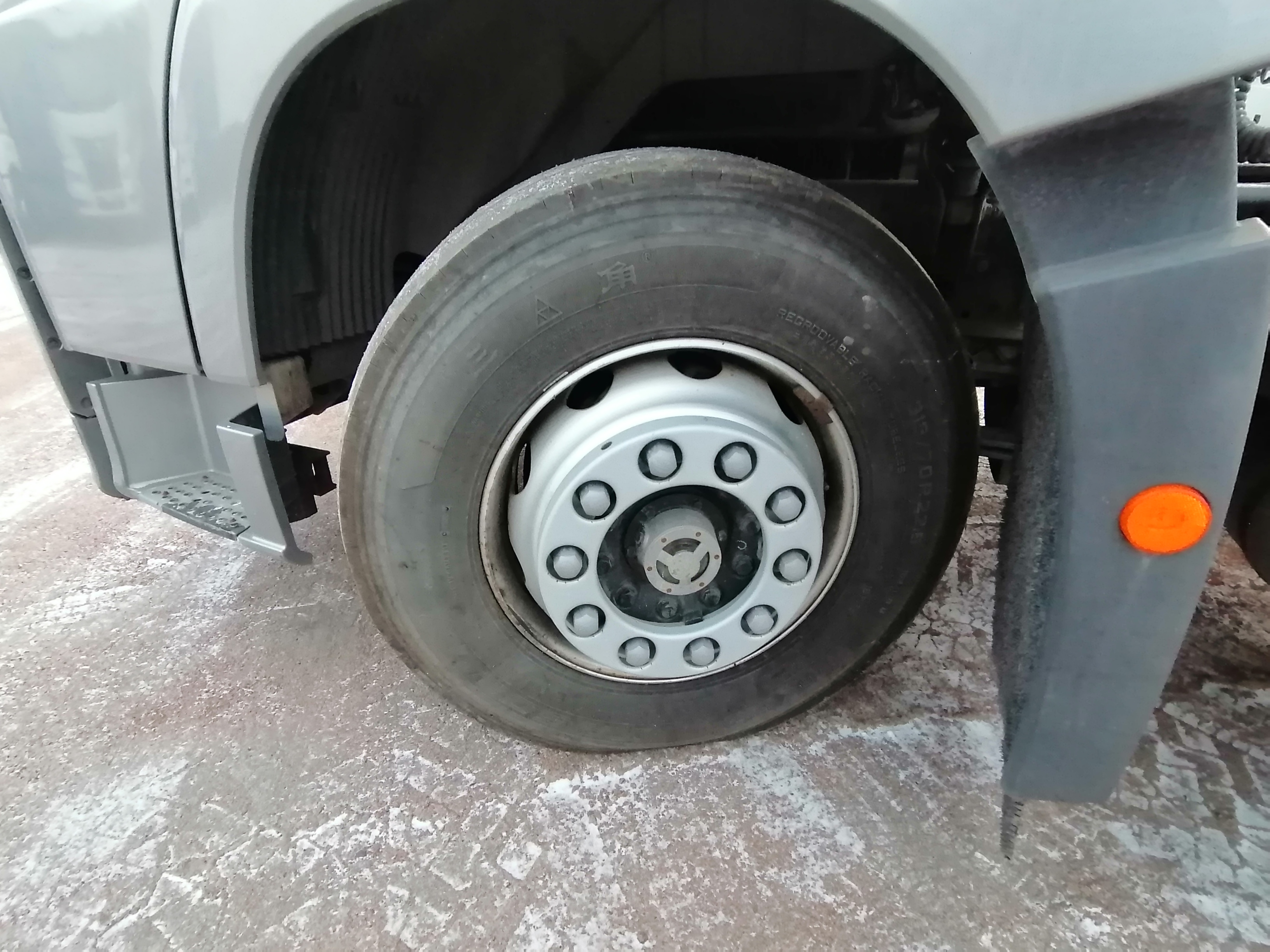 FAW JH6 4x2 Седельный тягач 2023 г. - фото 18