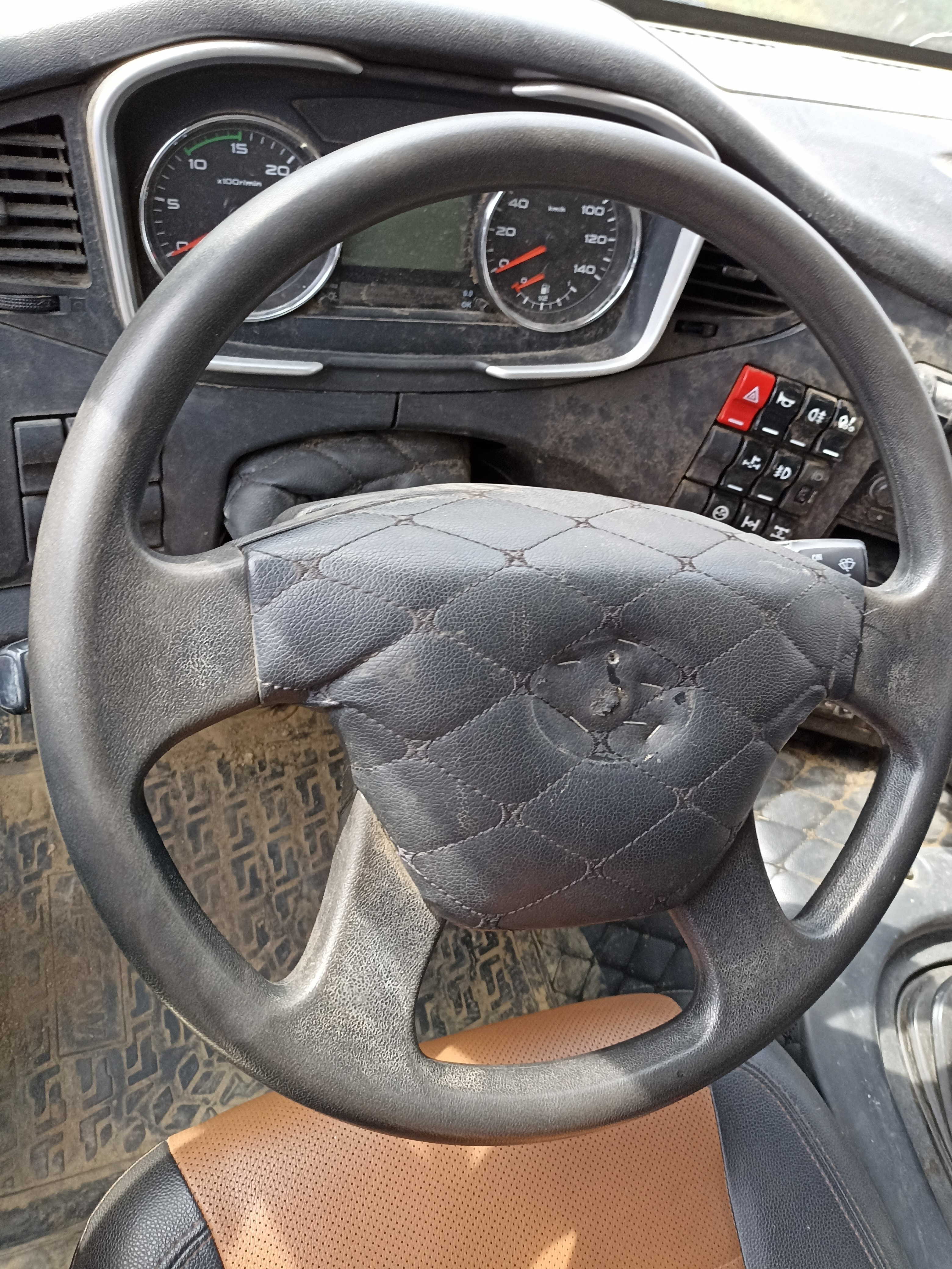 FAW J6 8x4 Самосвал 2022 г. - фото 5