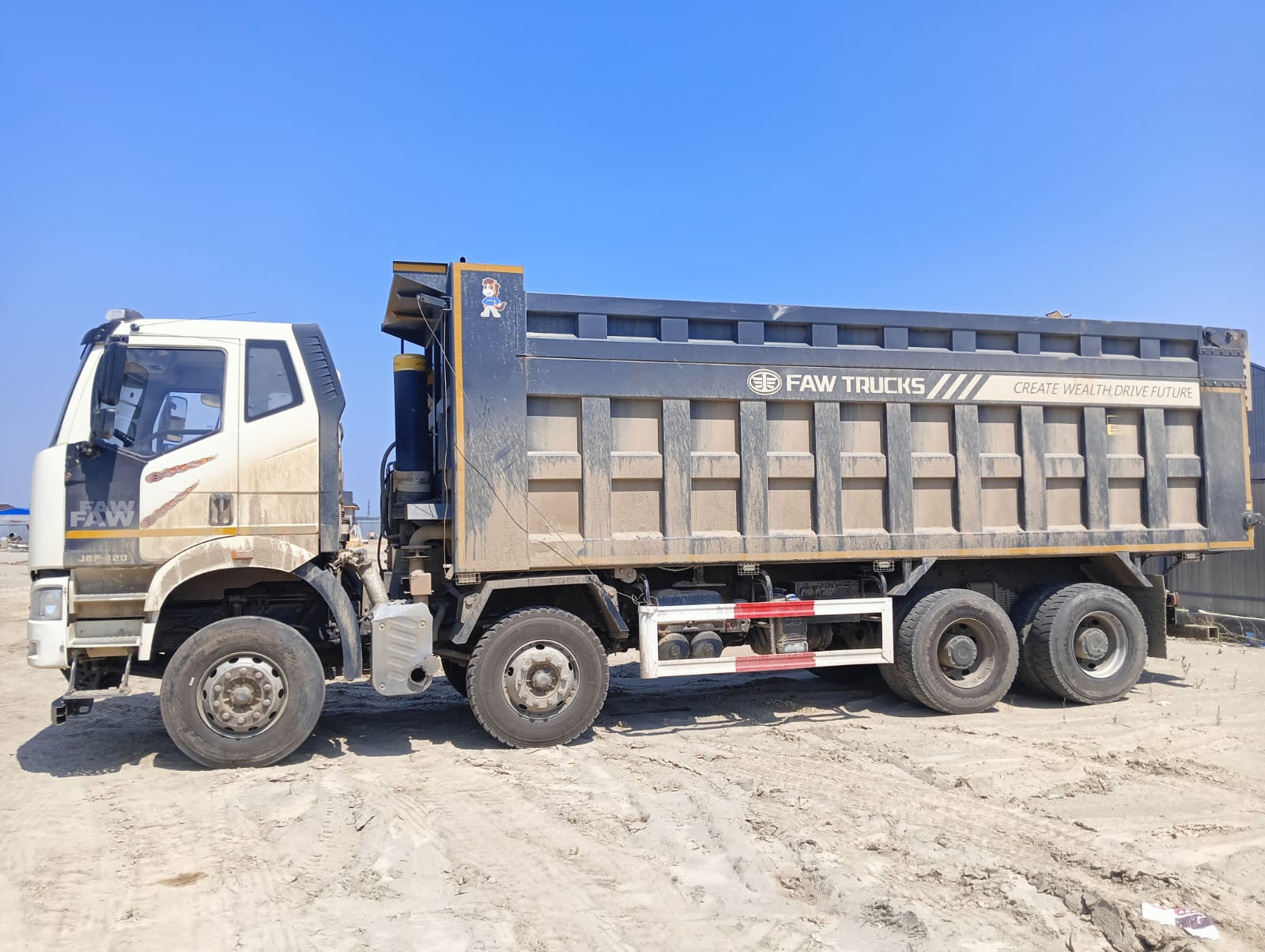 FAW CA 3310 8x4 Самосвал_не актуально 2023 г. - фото 3