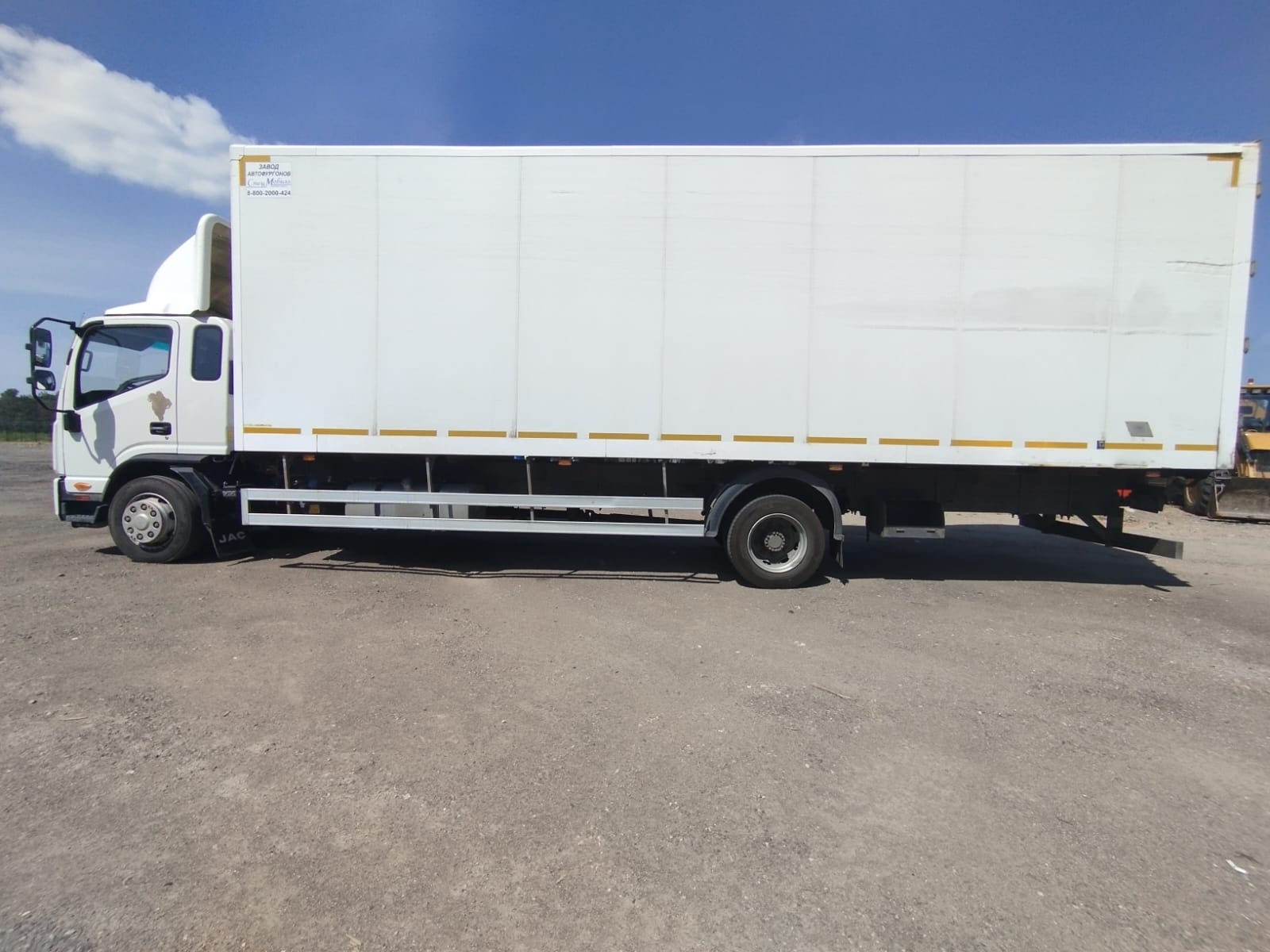СПЕЦМОБИЛЬ-НН 2818* на шасси JAC N120 Изотермический/рефрижератор 2022 г. - фото 3
