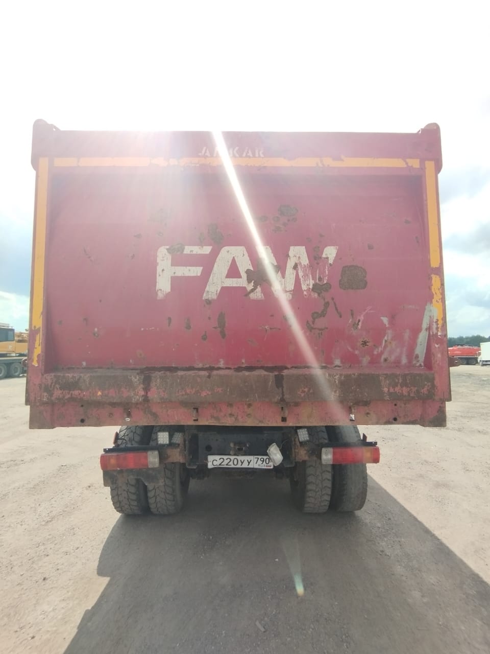 Автомастер 6589* на шасси FAW J6 6x4 Самосвал 2021 г. - фото 4