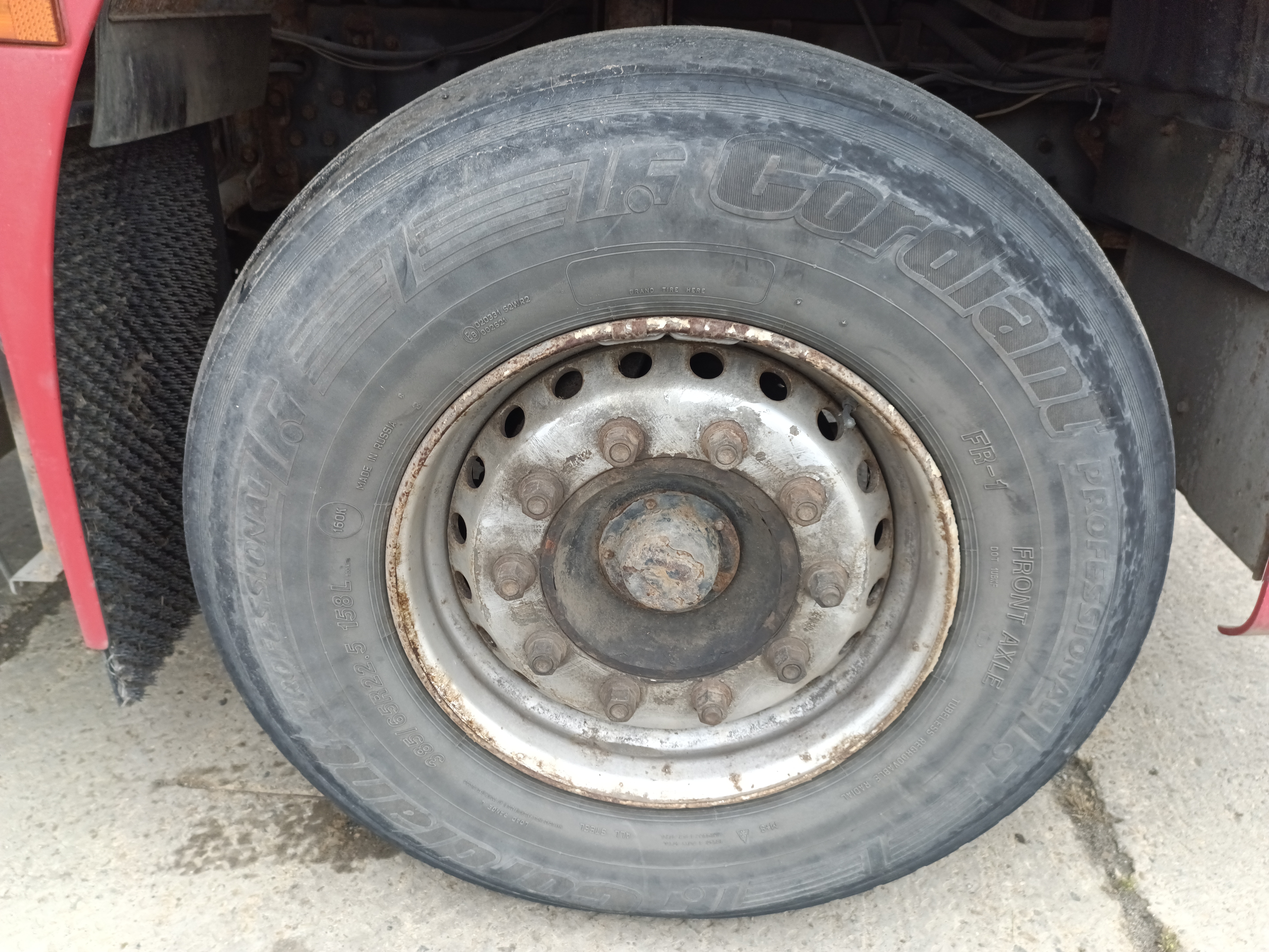 КамАЗ 5490 4x2 Седельный тягач 2017 г. - фото 12