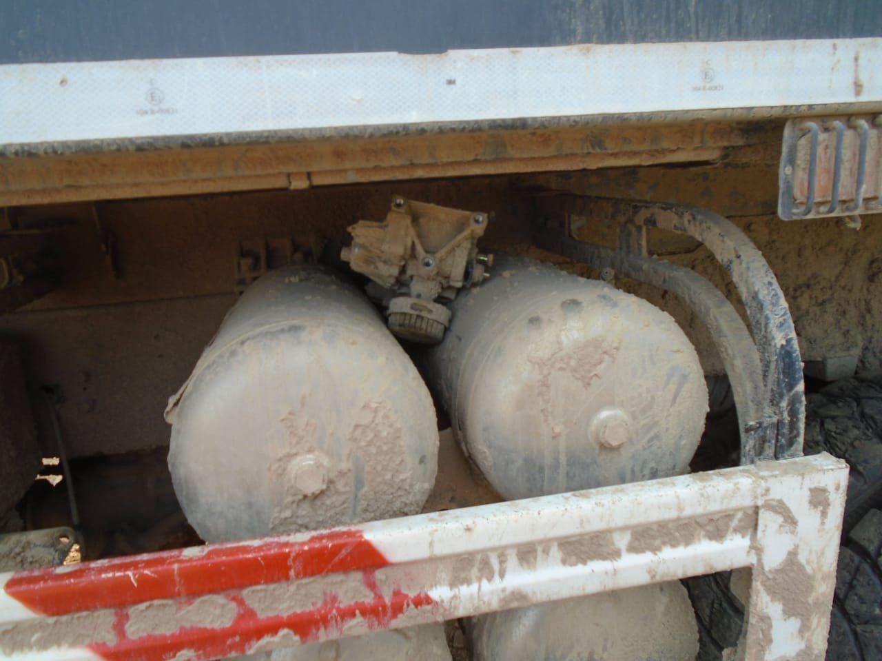 Shacman (Shaanxi) SX* 6x6 Самосвал 2023 г. - фото 7