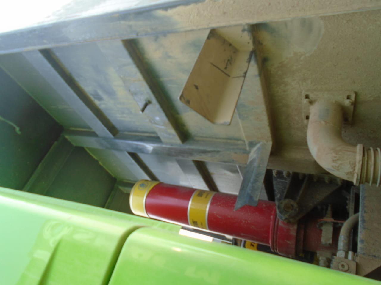 Shacman (Shaanxi) SX* 6x6 Самосвал 2023 г. - фото 12