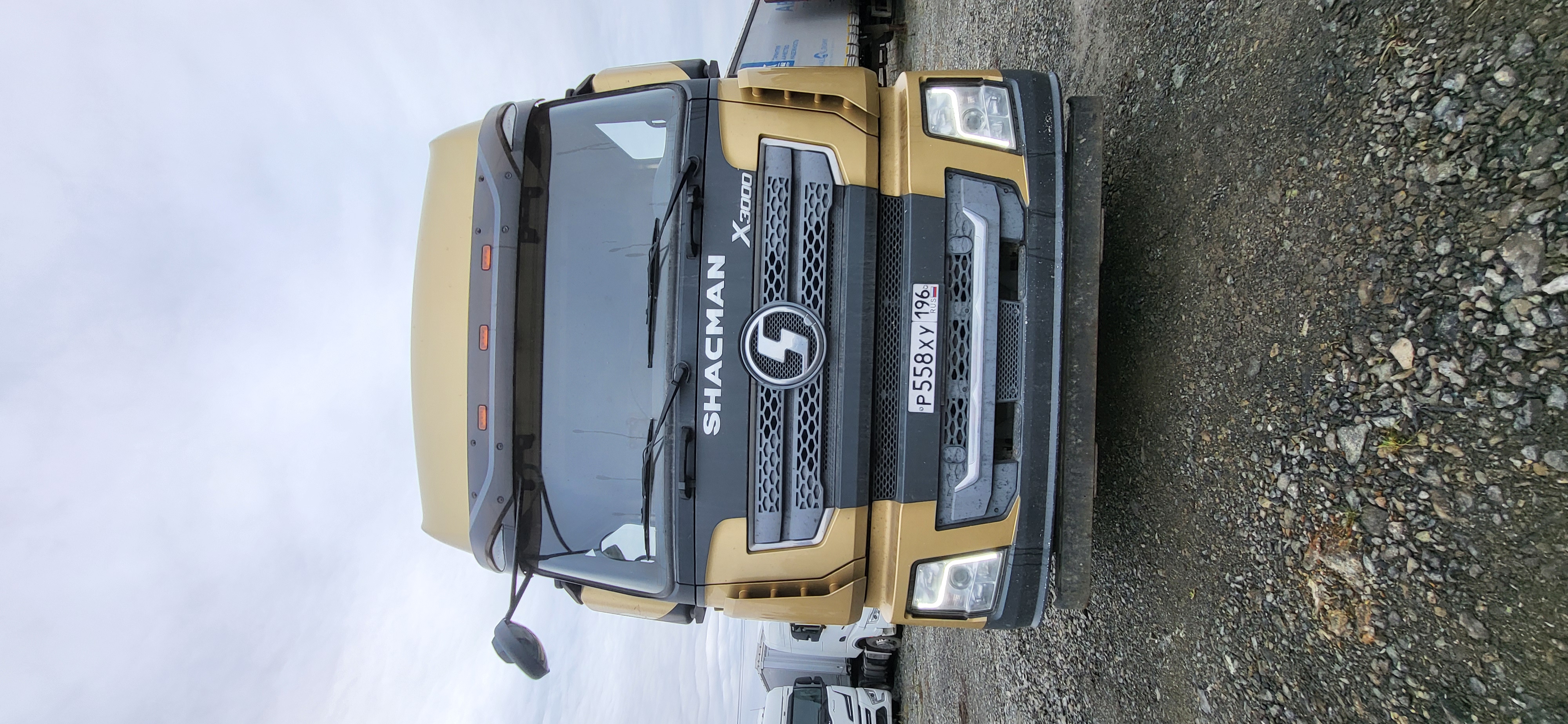 Shacman (Shaanxi) SX* 6x4 Седельный тягач 2022 г.