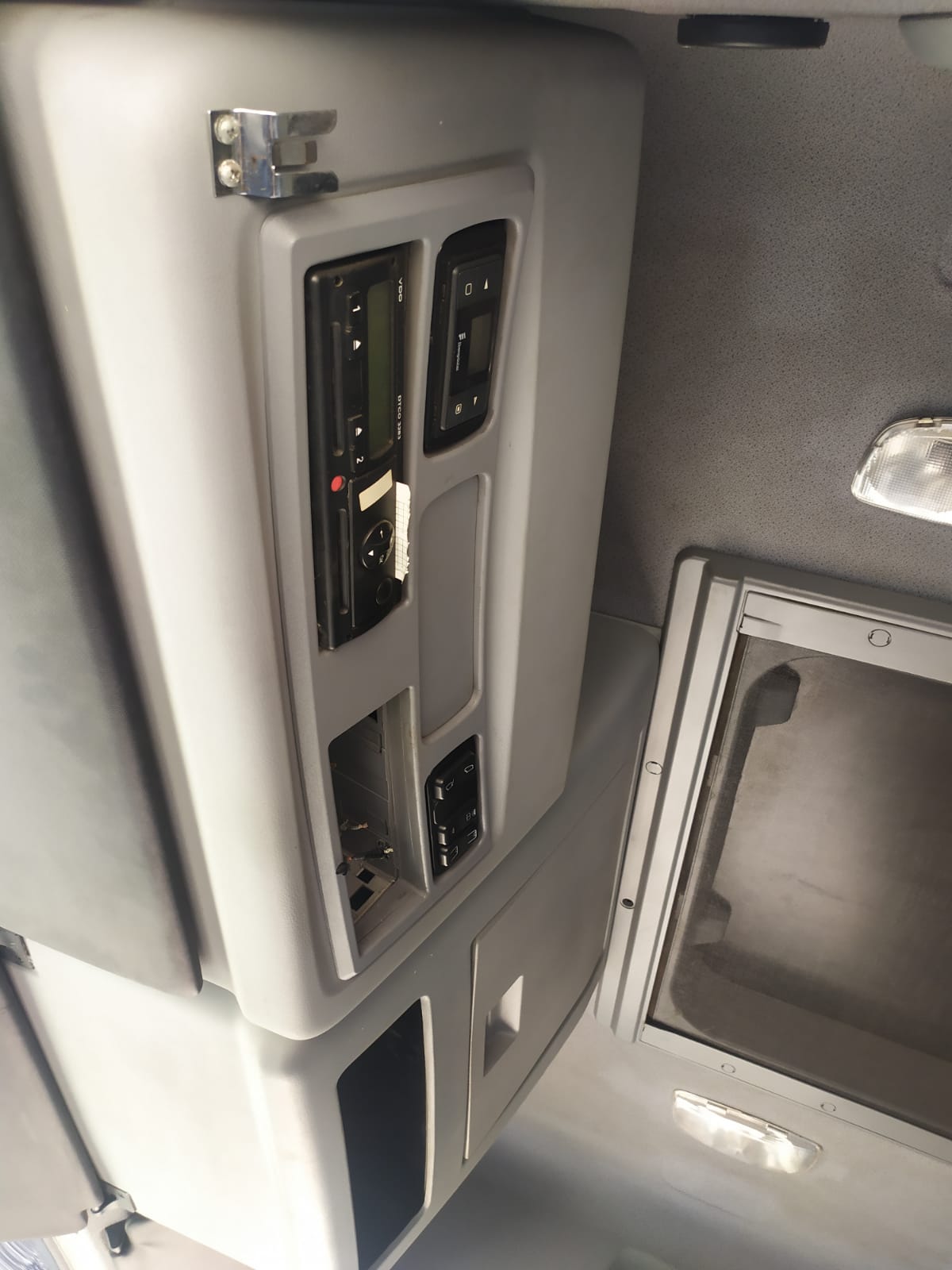 КамАЗ 5490 4x2 Седельный тягач 2018 г. - фото 9