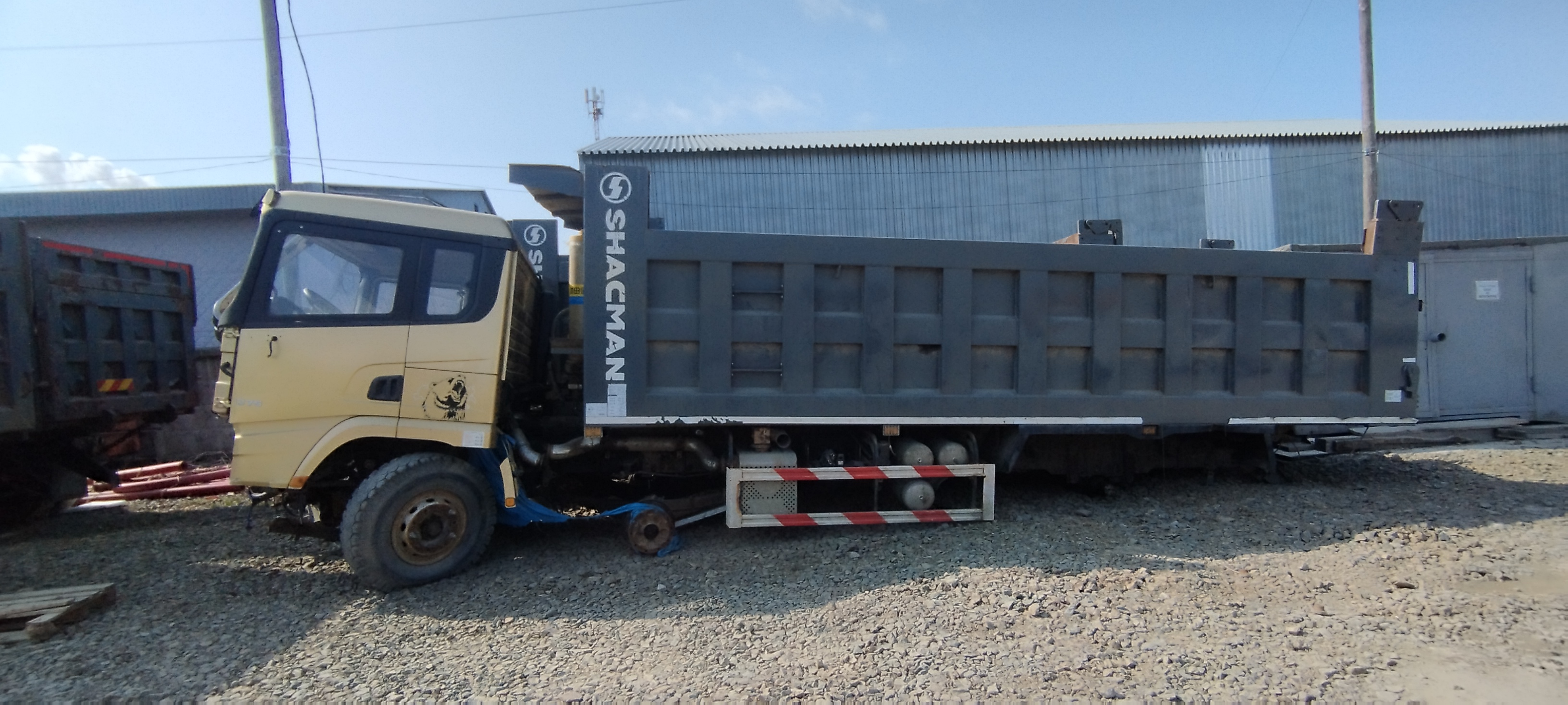 Shacman (Shaanxi) SX* 8x4 Самосвал 2022 г. - фото 3