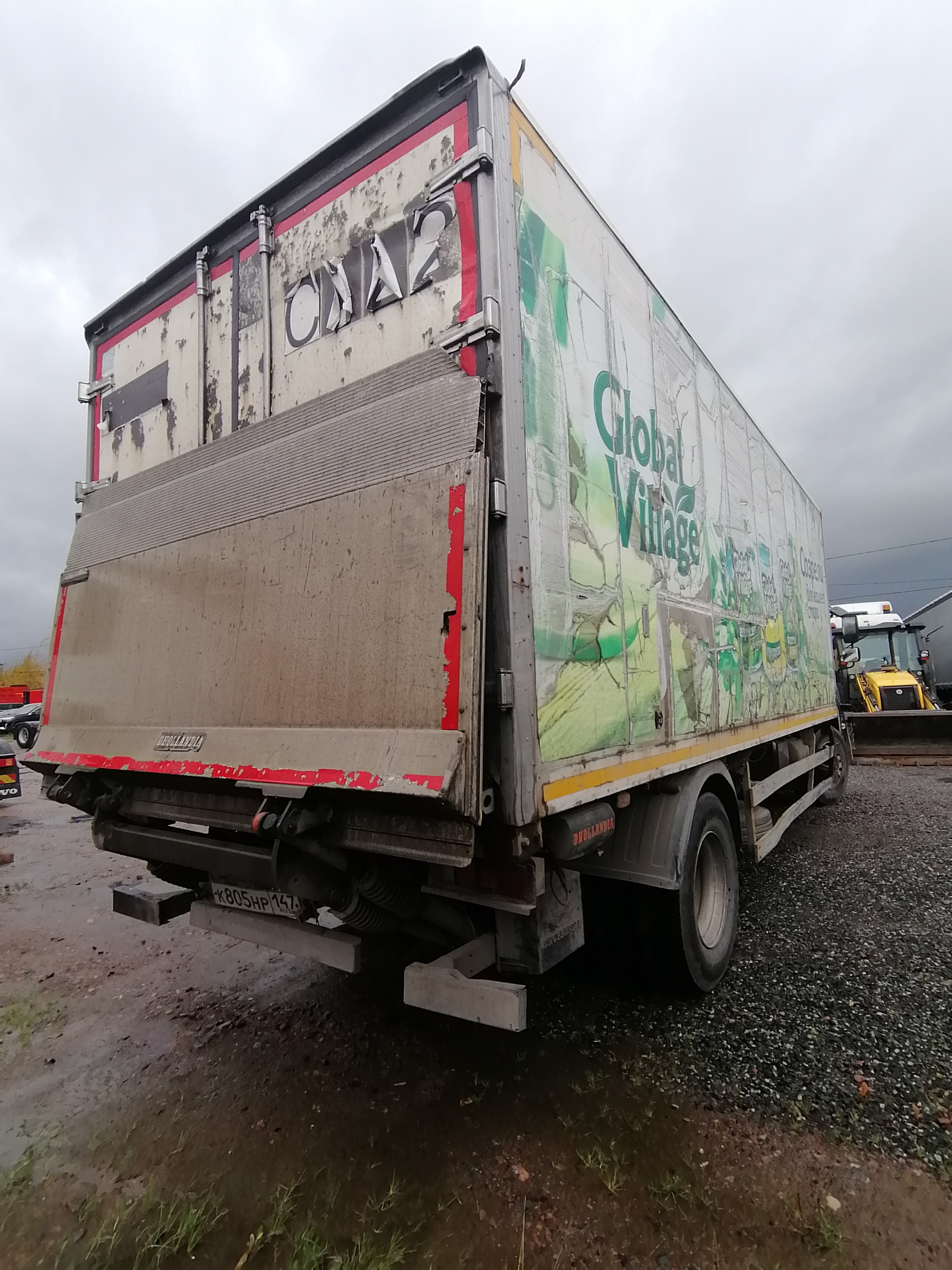 Центртранстехмаш АФ-4749* на шасси Isuzu Forward 18.0 (FVR) Изотермический/рефрижератор с гидробортом 2015 г. - фото 6