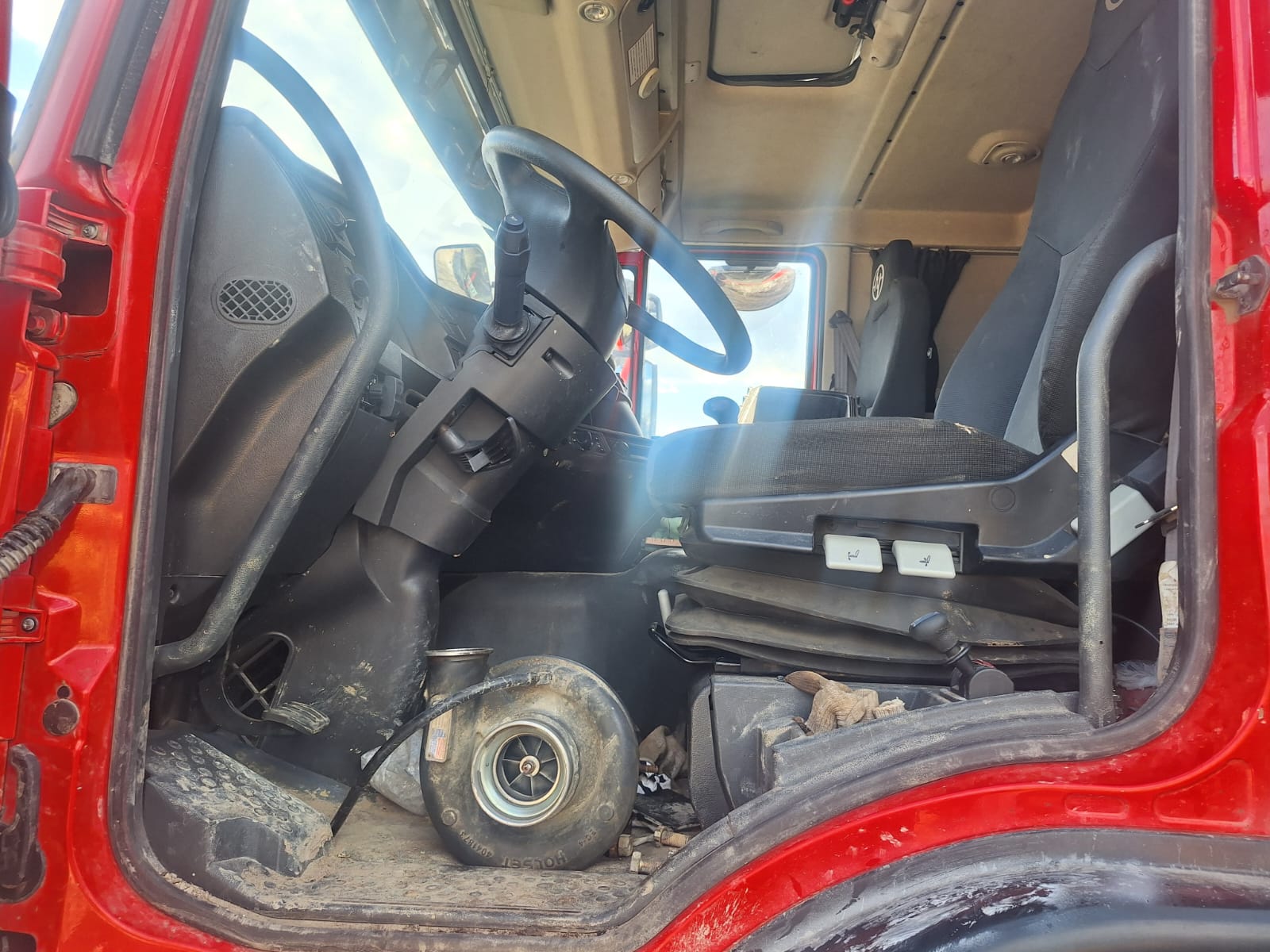 HONGYAN 908 8x4 Самосвал 2022 г. - фото 14