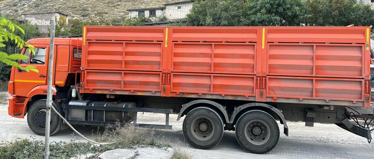 ЭНЕРГОТЕХПРОМ-ИНВЕСТ 6535* на шасси КамАЗ 65115 6x4 Зерновоз 2022 г. - фото 2