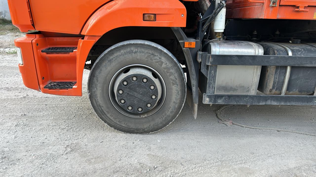 ЭНЕРГОТЕХПРОМ-ИНВЕСТ 6535* на шасси КамАЗ 65115 6x4 Зерновоз 2022 г. - фото 6