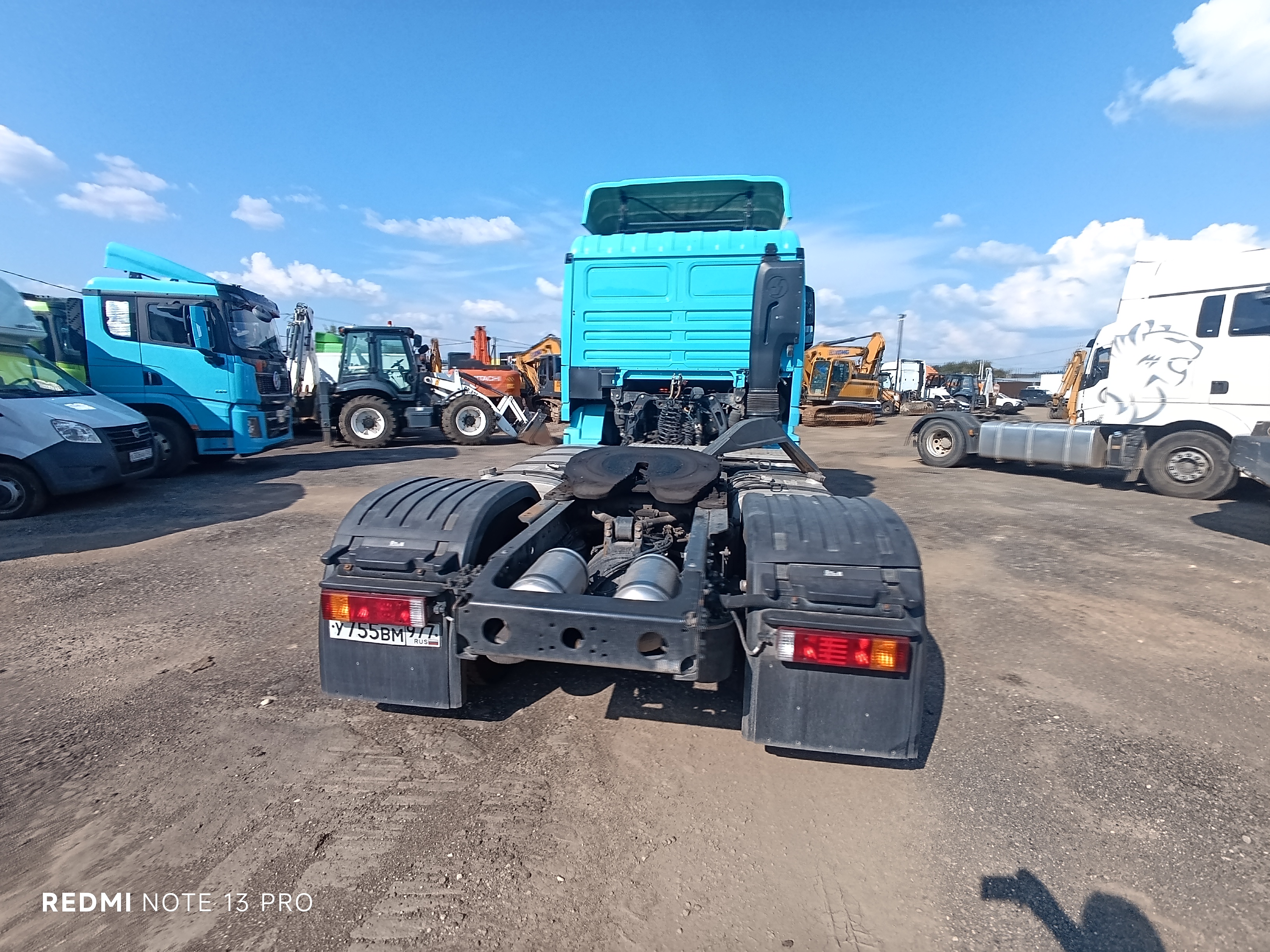 Shacman (Shaanxi) SX* 4x2 Седельный тягач 2023 г. - фото 6