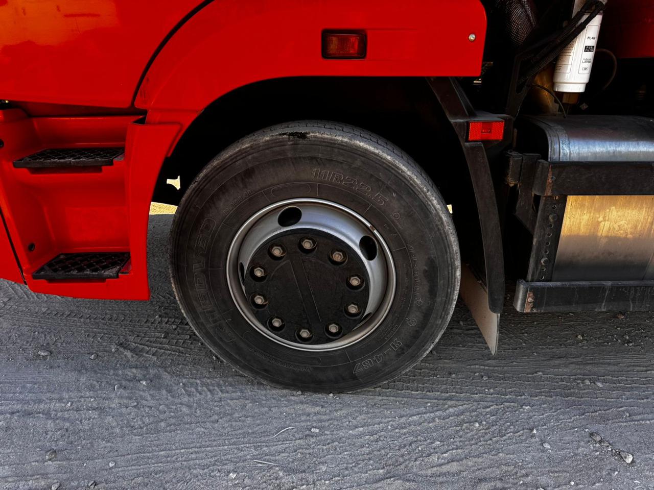 ЭНЕРГОТЕХПРОМ-ИНВЕСТ 6535* на шасси КамАЗ 65115 6x4 Зерновоз 2022 г. - фото 10