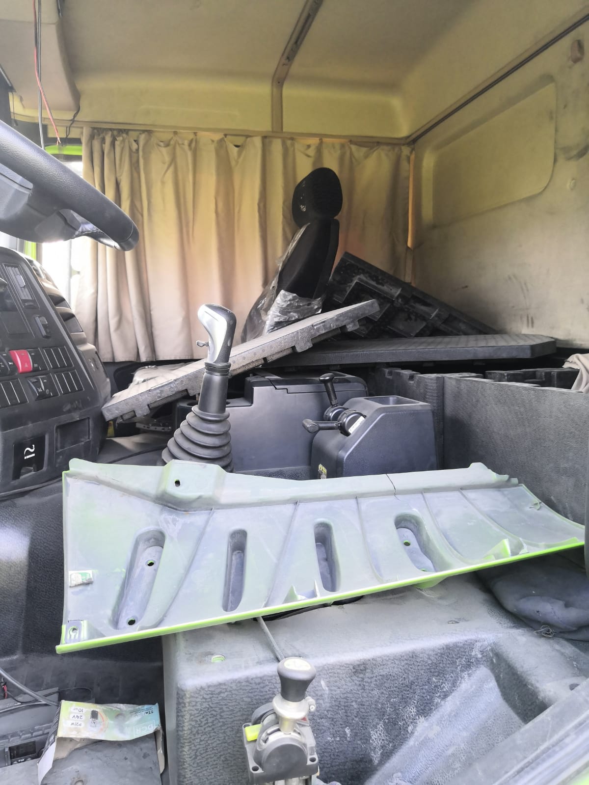 Shacman (Shaanxi) SX* 8x4 Самосвал 2022 г. - фото 6