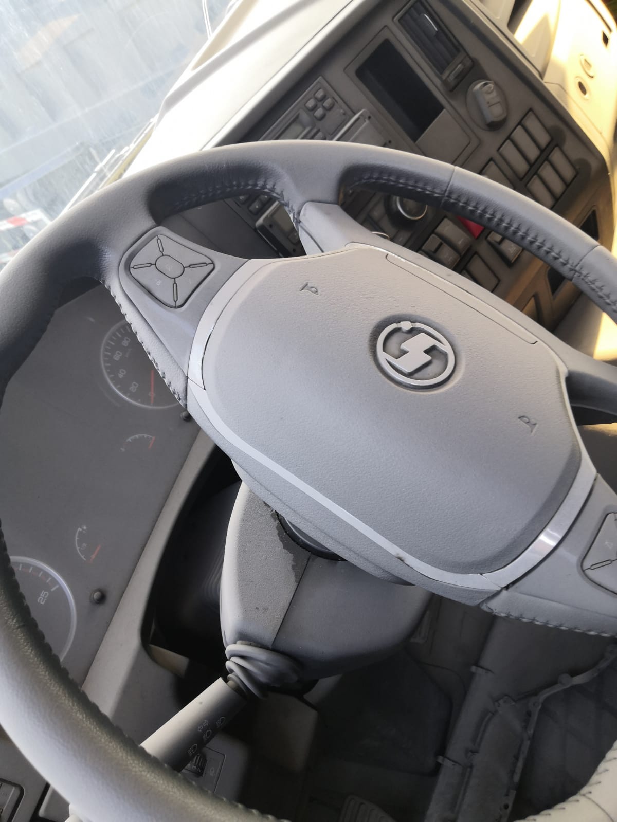 Shacman (Shaanxi) SX* 8x4 Самосвал 2022 г. - фото 6