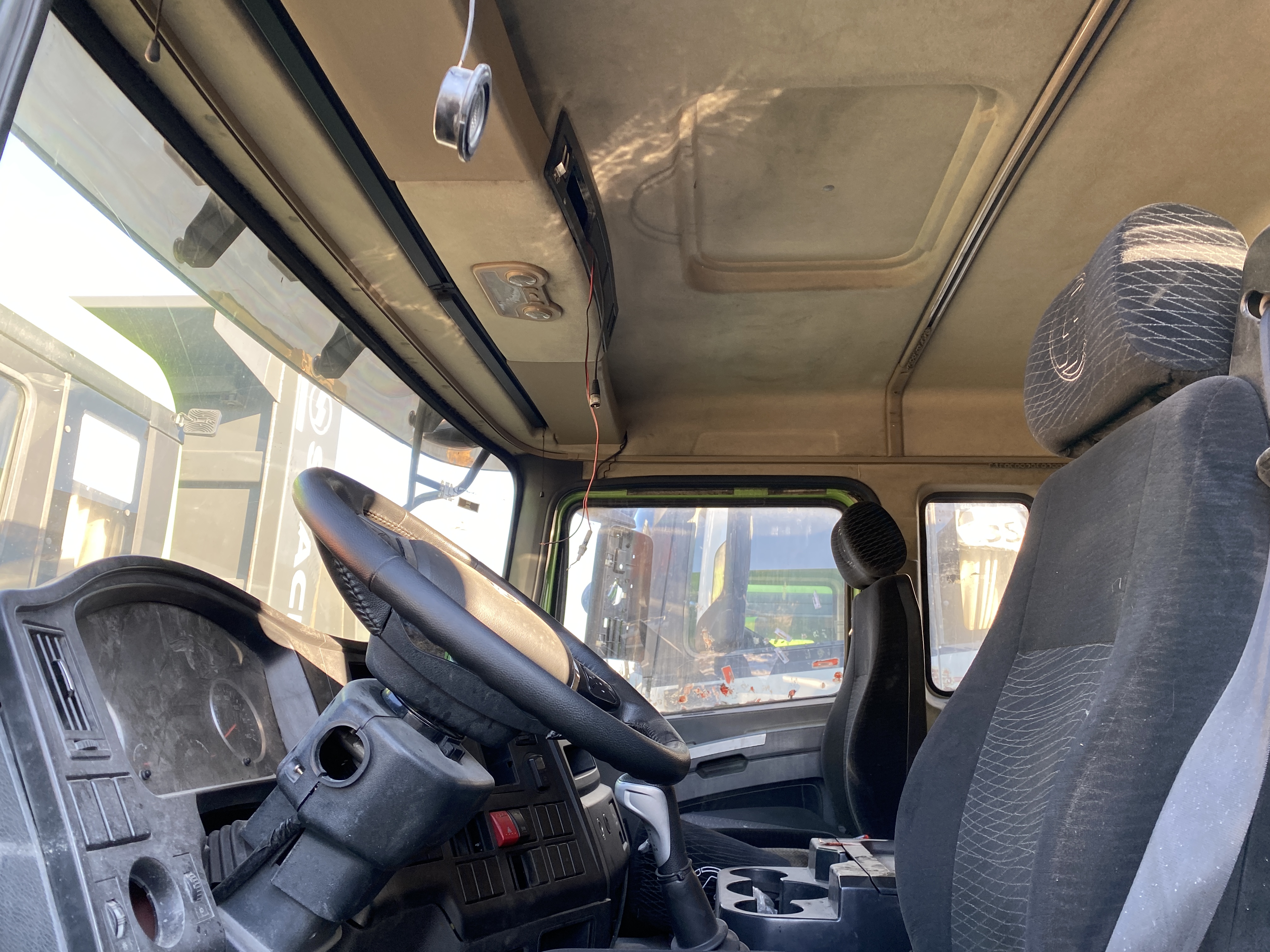 Shacman (Shaanxi) SX* 8x4 Самосвал 2022 г. - фото 9