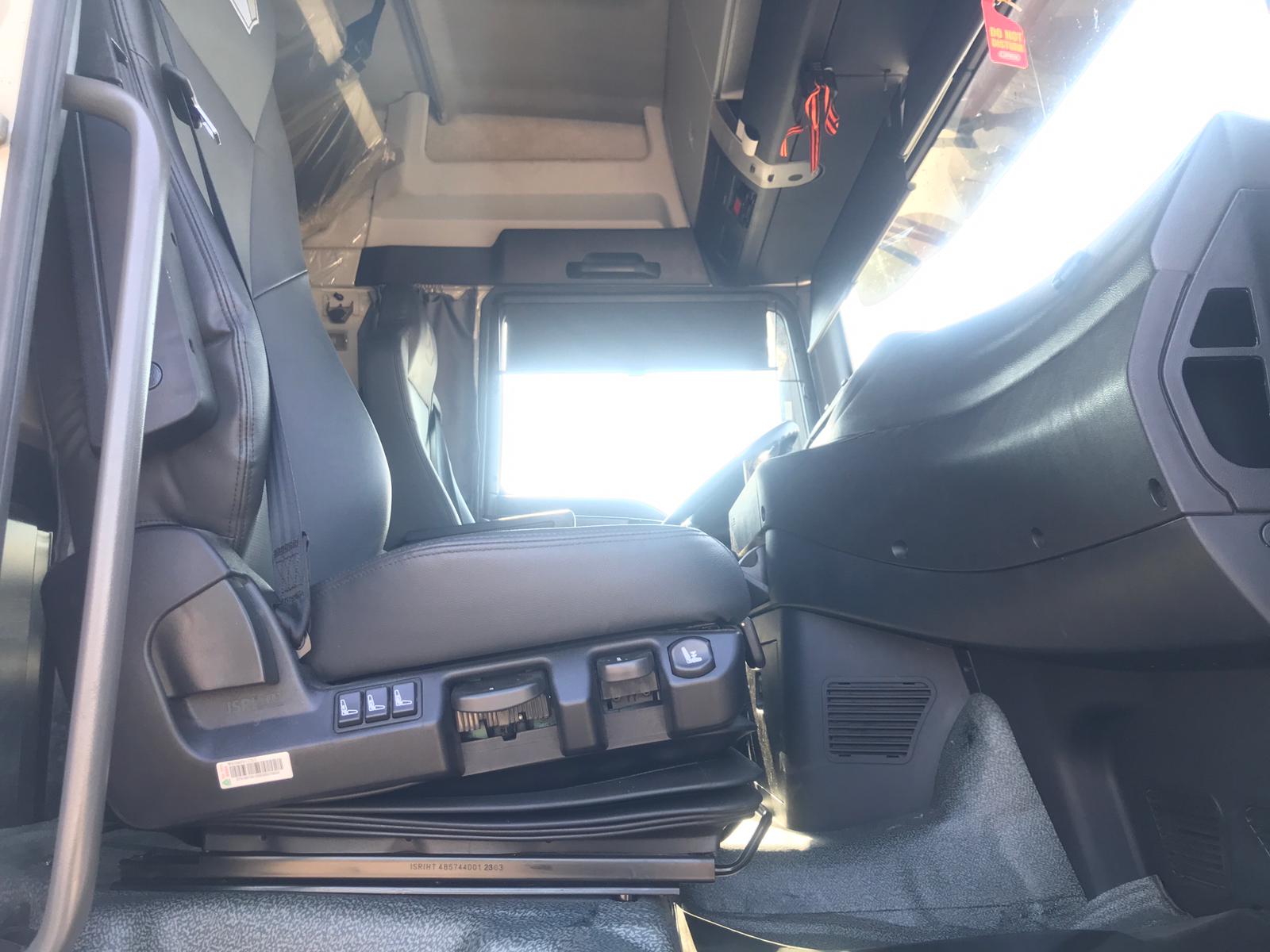 SITRAK C7H 4x2 Седельный тягач 2023 г. - фото 18