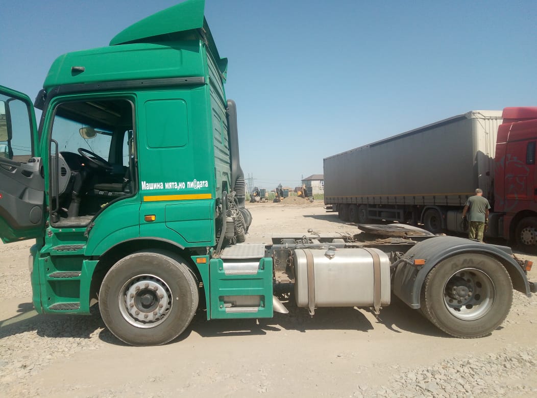 КамАЗ 5490 4x2 Седельный тягач 2017 г. - фото 2