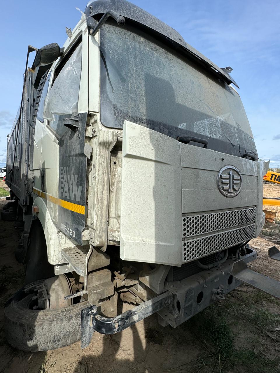 FAW J6 8x4 Самосвал 2023 г.