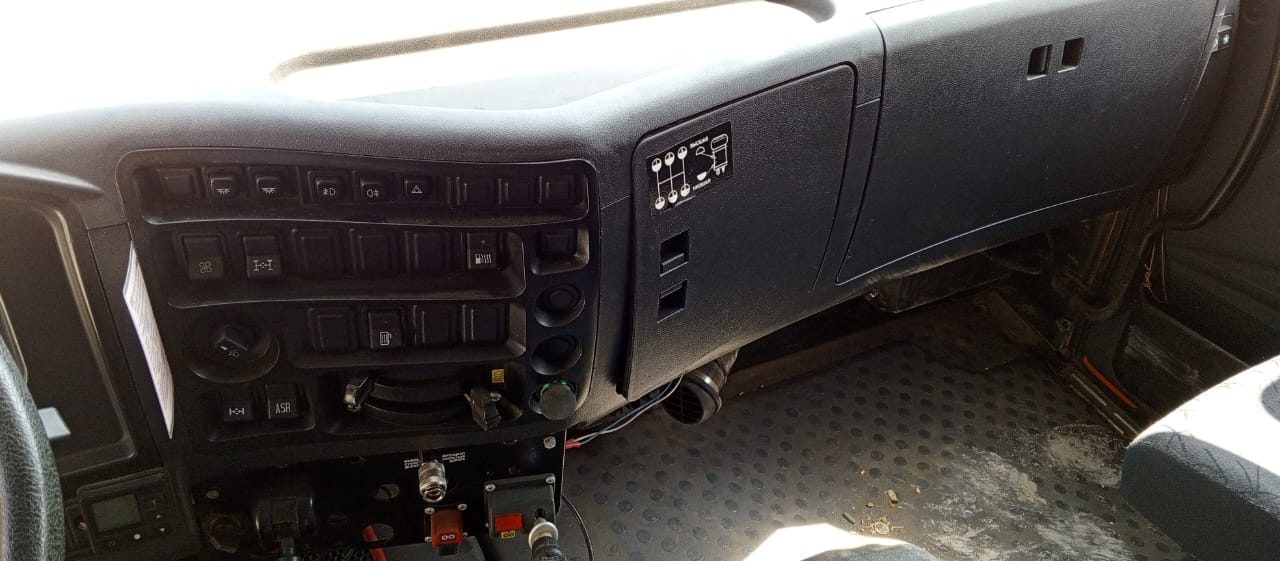 ЭНЕРГОТЕХПРОМ-ИНВЕСТ 6535* на шасси КамАЗ 65115 6x4 Зерновоз 2022 г. - фото 9