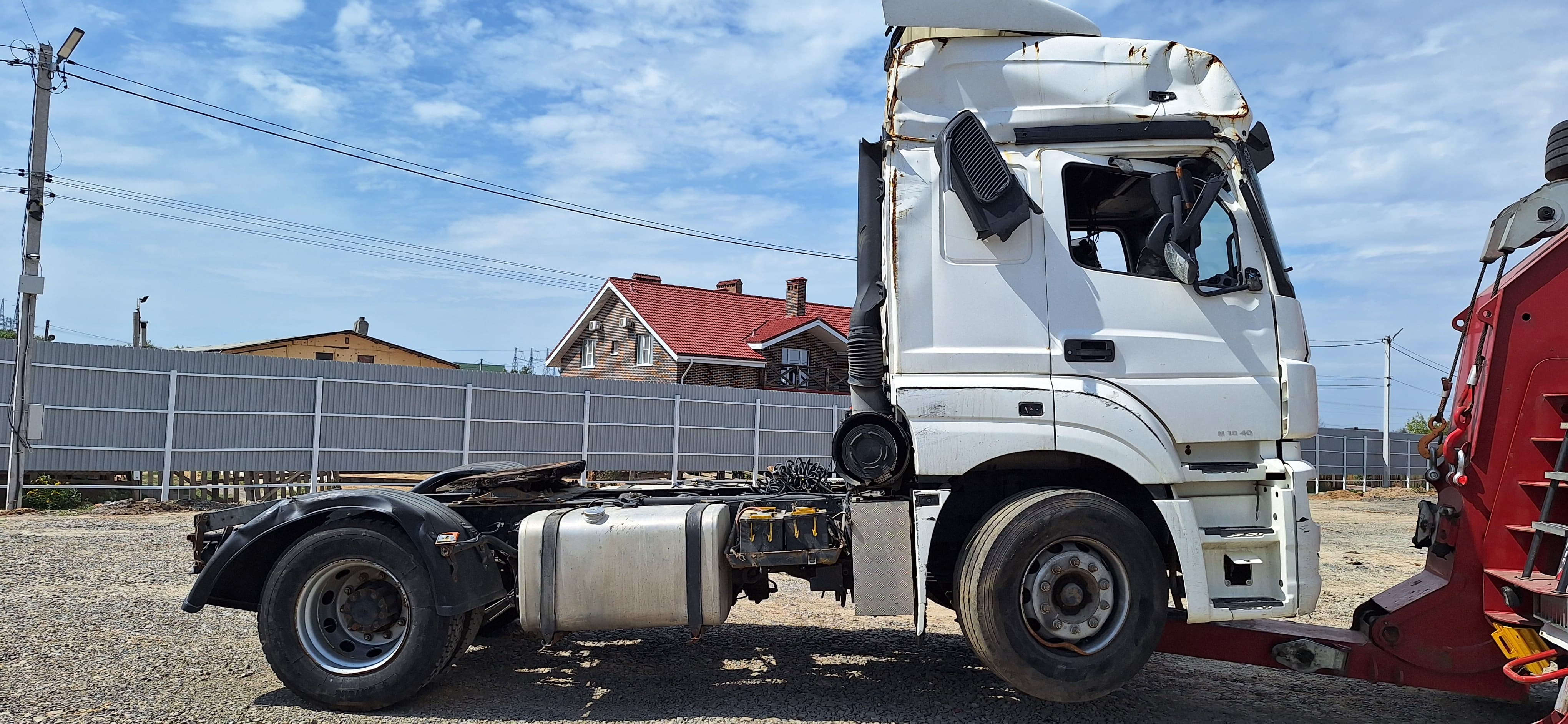 КамАЗ 5490 4x2 Седельный тягач 2017 г. - фото 4