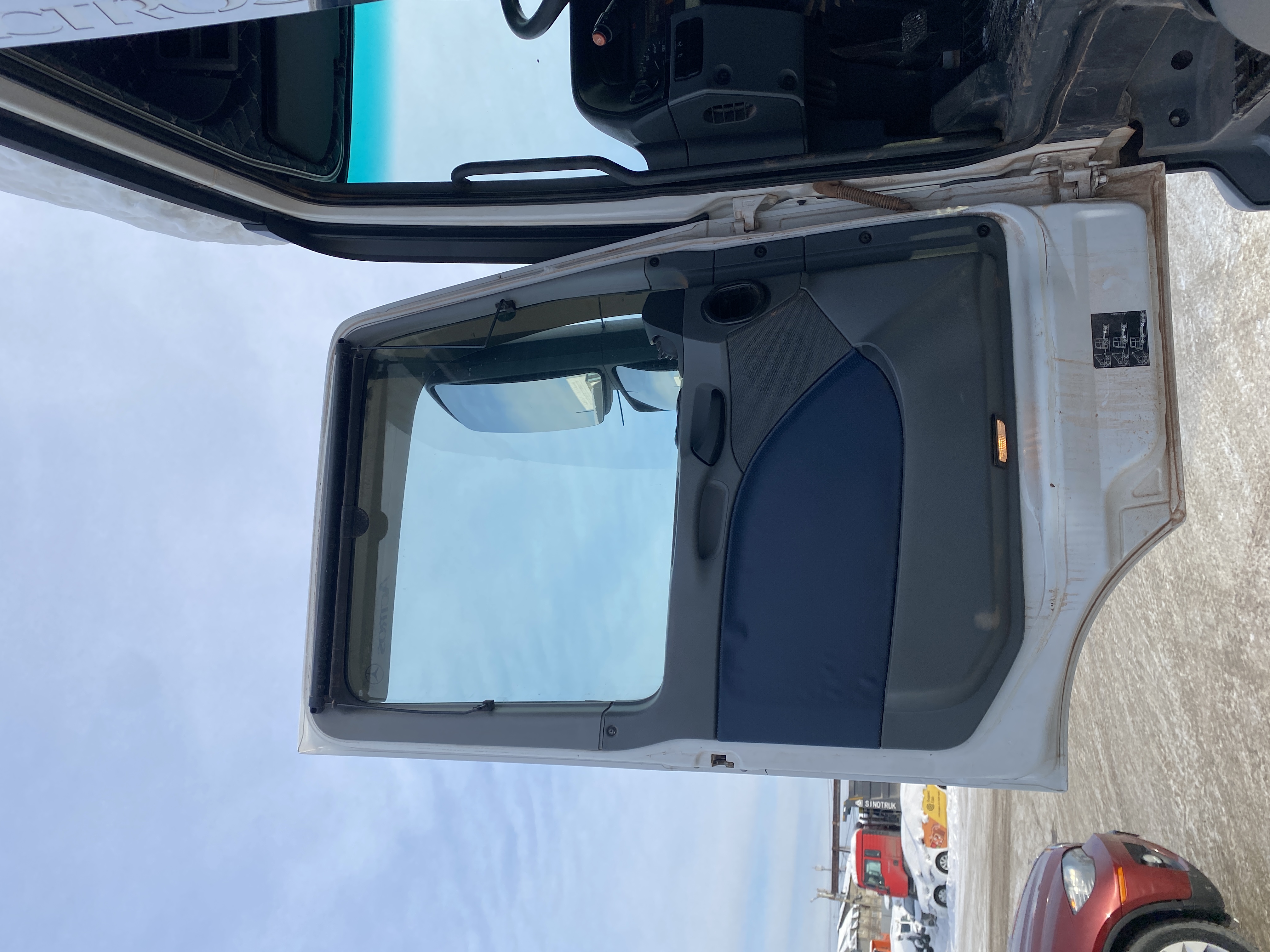 Mercedes-Benz ACTROS 6x6 Седельный тягач 2018 г. - фото 8