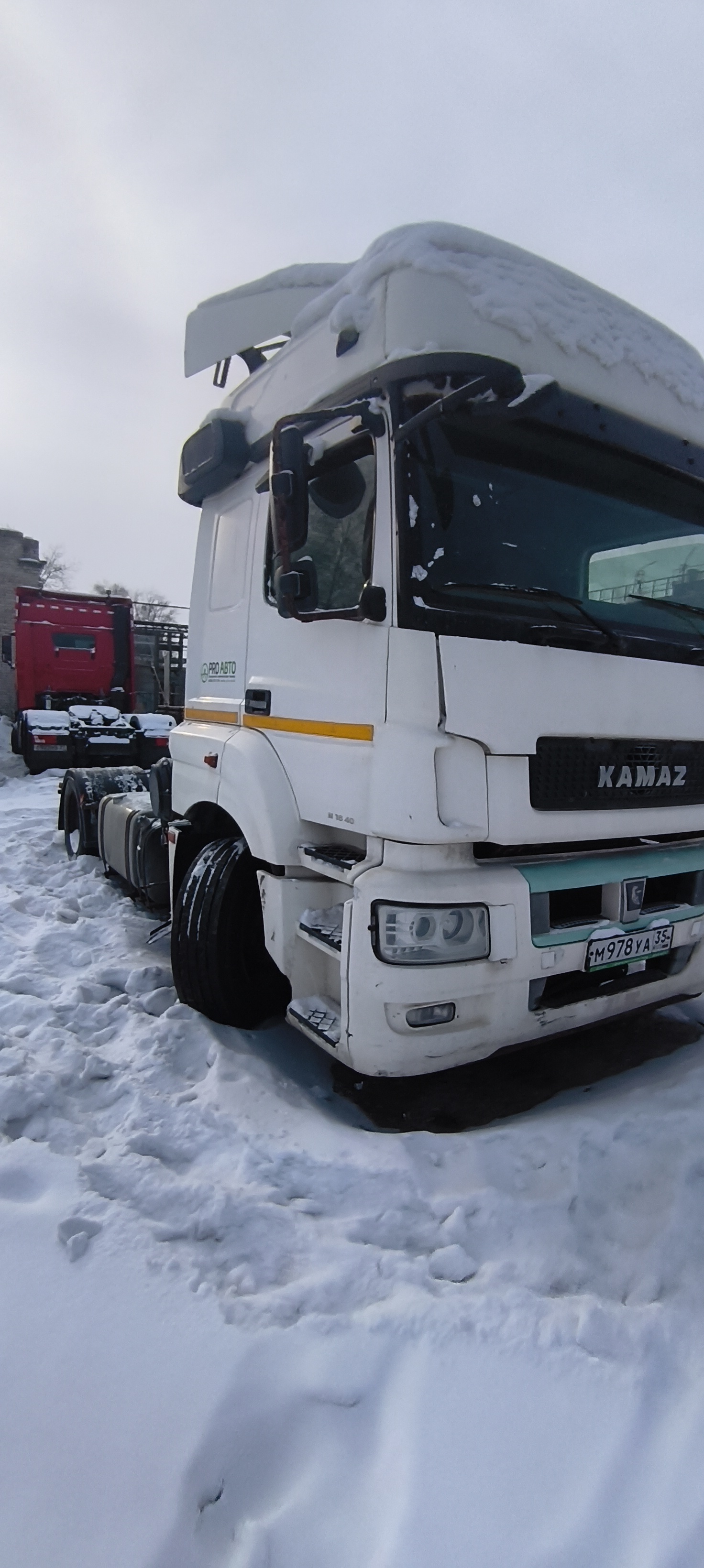 КамАЗ 5490 4x2 Седельный тягач 2015 г. - фото 2