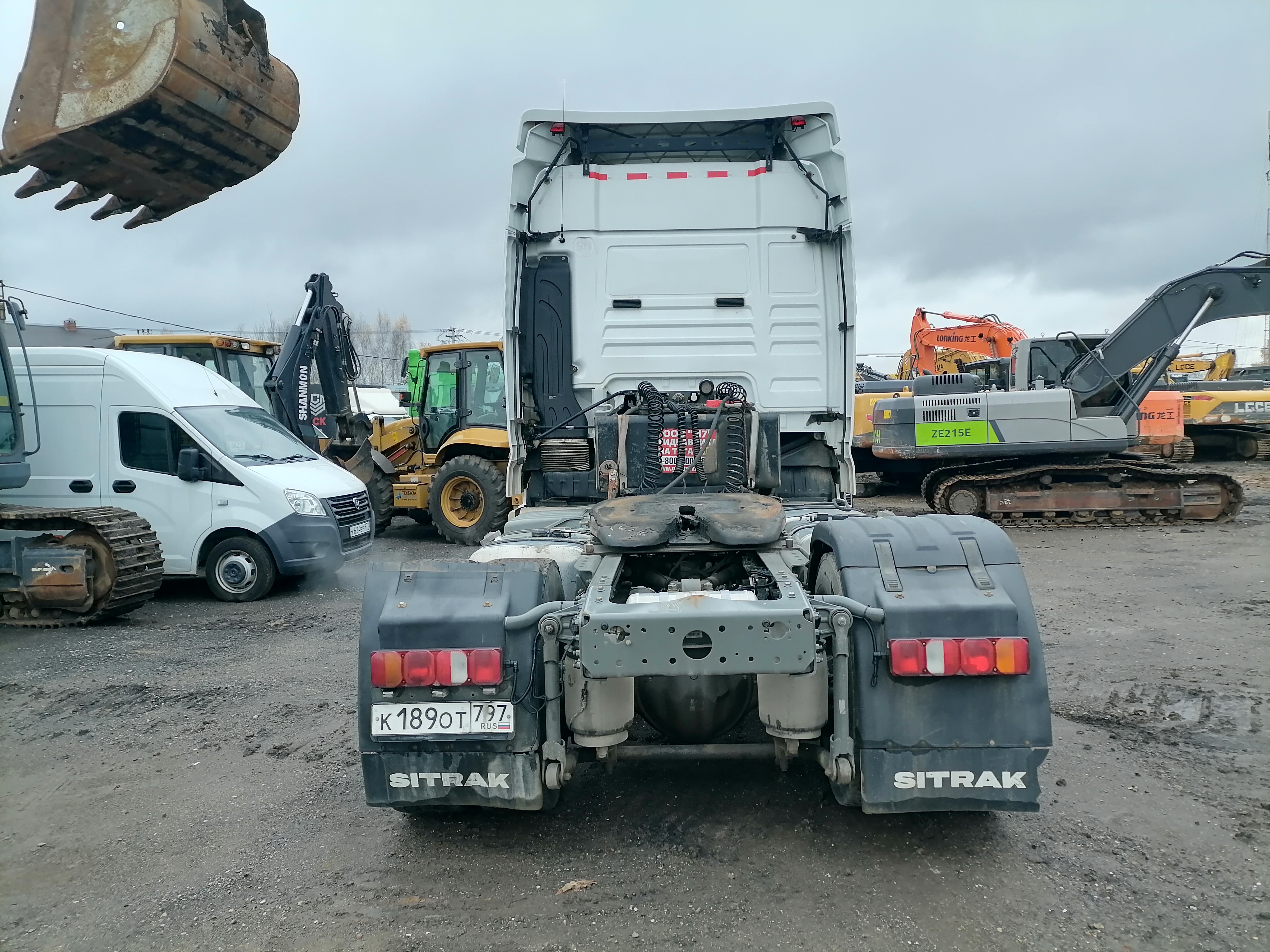 SITRAK C7H 4x2 Седельный тягач 2023 г. - фото 8